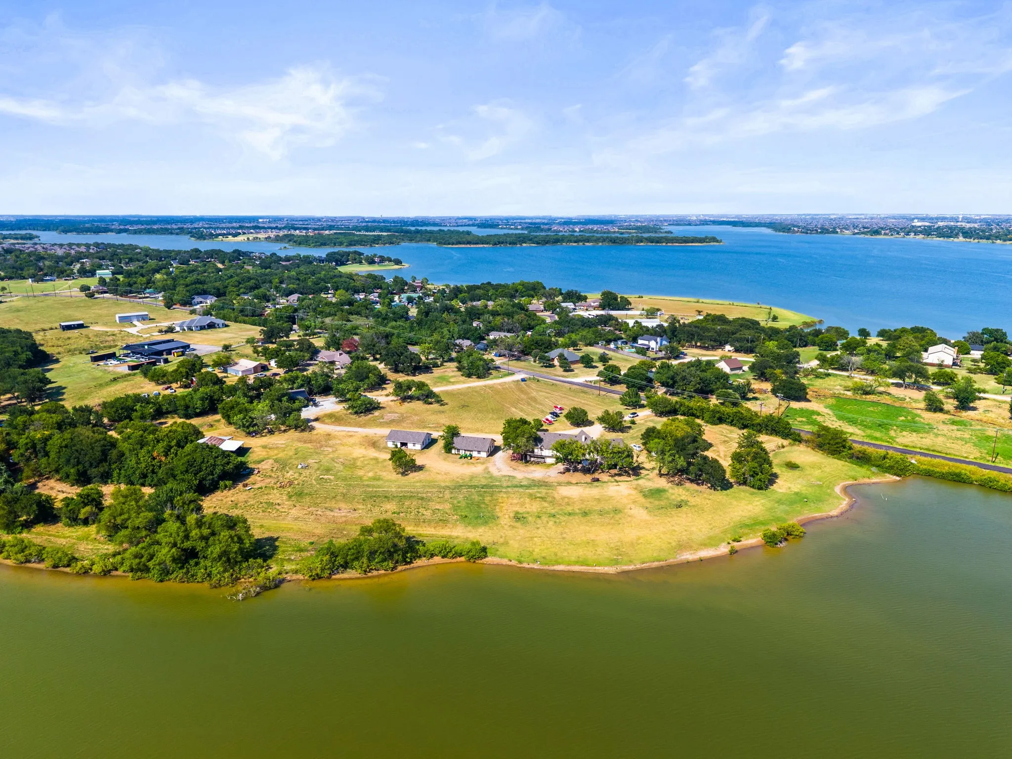 Single Family Residence For Sale in Denton County , 1113 Shahan Prairie Road, Little Elm, Texas 75068, 5 Bedroom, 3 Bathroom, 8 Garage spaces, 3,356 Sqft, built in 1963, mls#21346038, Real Estate Agent in Little Elm, Homes For Sale in Denton county, Homes For Sale in Little Elm, Realtor in Little Elm Texas, Real Estate Brokerage Independent Realty Texas, Luminita Cordes Realtor