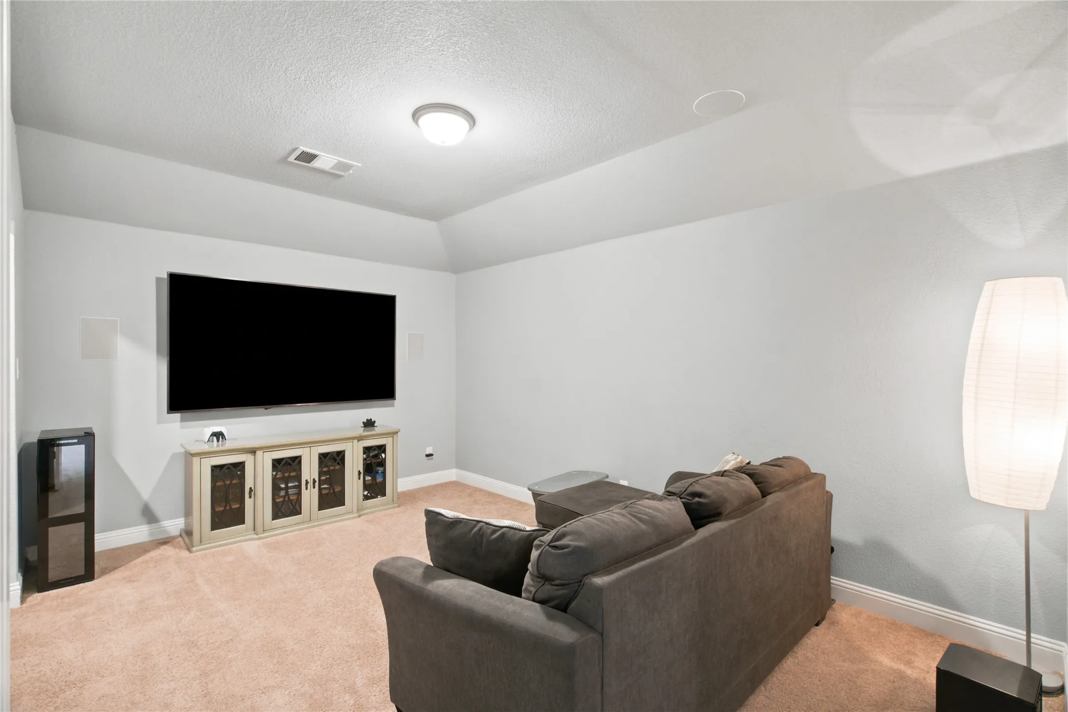 Single Family Residence For Sale in Tarrant County , 5616 Salt Springs Drive, Fort Worth, Texas 76179, 4 Bedroom, 3 Bathroom, 2 Garage spaces, 2,910 Sqft, built in 2019, mls#21346213, Real Estate Agent in Fort Worth, Homes For Sale in Tarrant county, Homes For Sale in Fort Worth, Realtor in Fort Worth Texas, Real Estate Brokerage Independent Realty Texas, Luminita Cordes Realtor