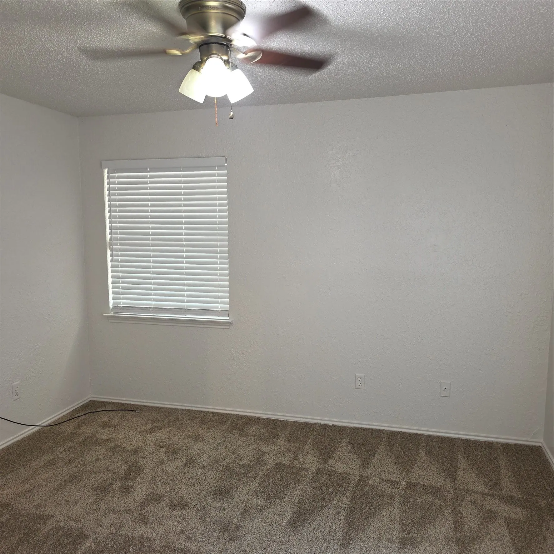 Single Family Residence For Sale in Tarrant County , 5525 Parliament Drive, Arlington, Texas 76017, 3 Bedroom, 2 Bathroom, 2 Garage spaces, 1,567 Sqft, built in 1980, mls#21346330, Real Estate Agent in Arlington, Homes For Sale in Tarrant county, Homes For Sale in Arlington, Realtor in Arlington Texas, Real Estate Brokerage Independent Realty Texas, Luminita Cordes Realtor