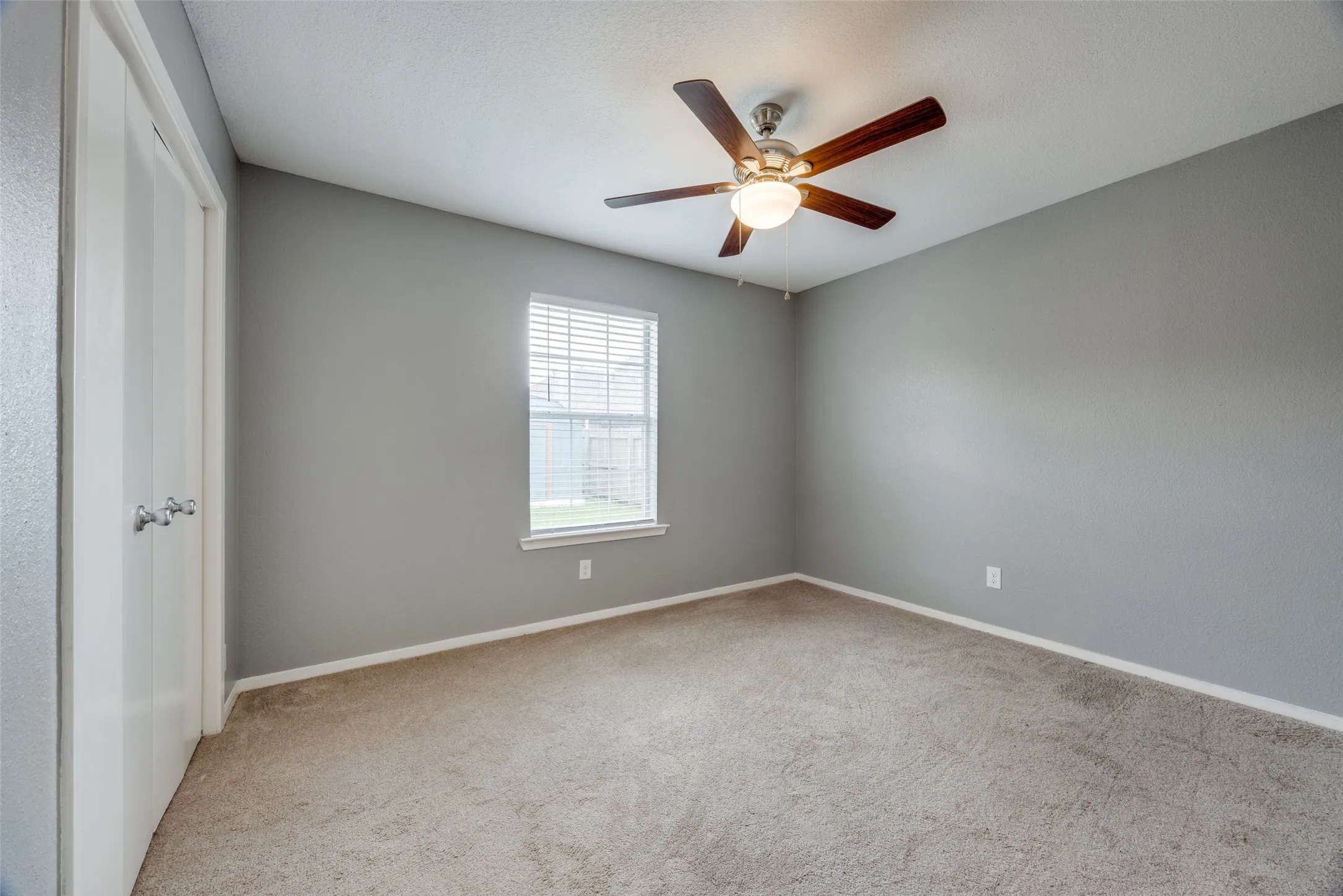 Single Family Residence For Rent in Grayson County , 4817 Hara Lane, Sherman, Texas 75092, 3 Bedroom, 2 Bathroom, 2 Garage spaces, 1,482 Sqft, built in 1993, mls#21346396, Real Estate Agent in Sherman, Homes For Rent in Grayson county, Homes For Rent in Sherman, Realtor in Sherman Texas, Real Estate Brokerage Independent Realty Texas, Luminita Cordes Realtor