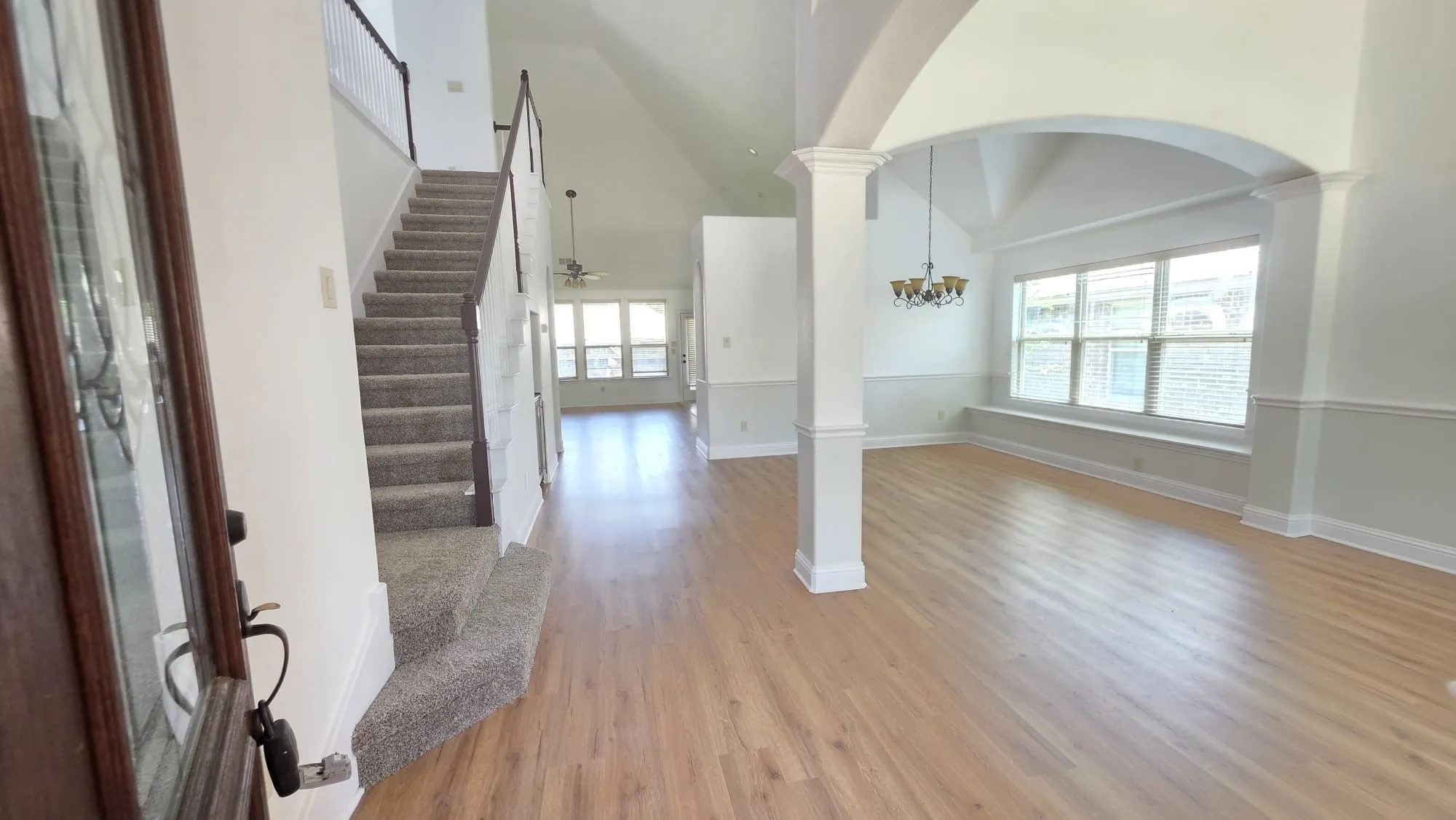 Single Family Residence For Rent in Tarrant County , 11516 Round Leaf Drive, Fort Worth, Texas 76244, 4 Bedroom, 3 Bathroom, 2 Garage spaces, 2,633 Sqft, built in 2008, mls#21346398, Real Estate Agent in Fort Worth, Homes For Rent in Tarrant county, Homes For Rent in Fort Worth, Realtor in Fort Worth Texas, Real Estate Brokerage Independent Realty Texas, Luminita Cordes Realtor