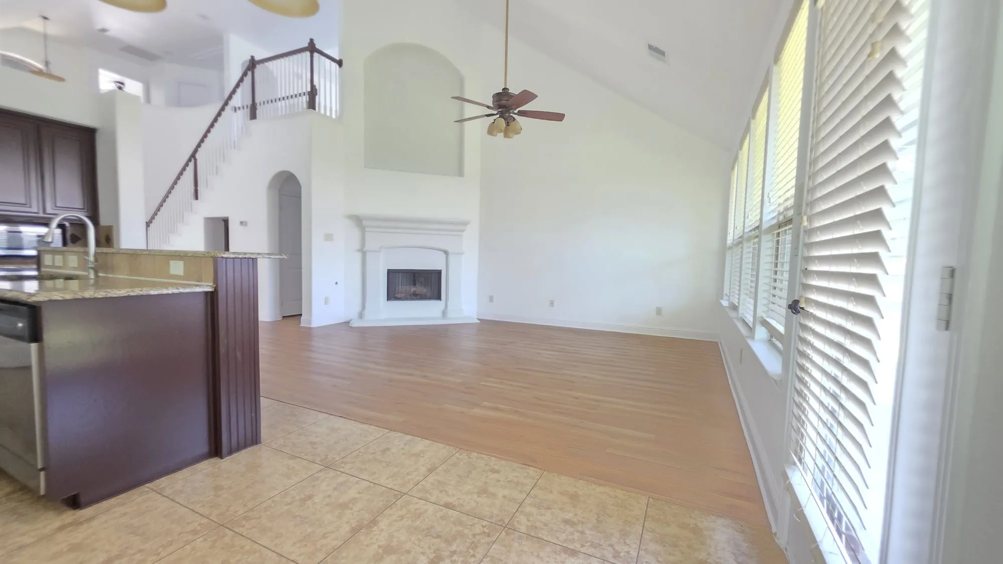 Single Family Residence For Rent in Tarrant County , 11516 Round Leaf Drive, Fort Worth, Texas 76244, 4 Bedroom, 3 Bathroom, 2 Garage spaces, 2,633 Sqft, built in 2008, mls#21346398, Real Estate Agent in Fort Worth, Homes For Rent in Tarrant county, Homes For Rent in Fort Worth, Realtor in Fort Worth Texas, Real Estate Brokerage Independent Realty Texas, Luminita Cordes Realtor