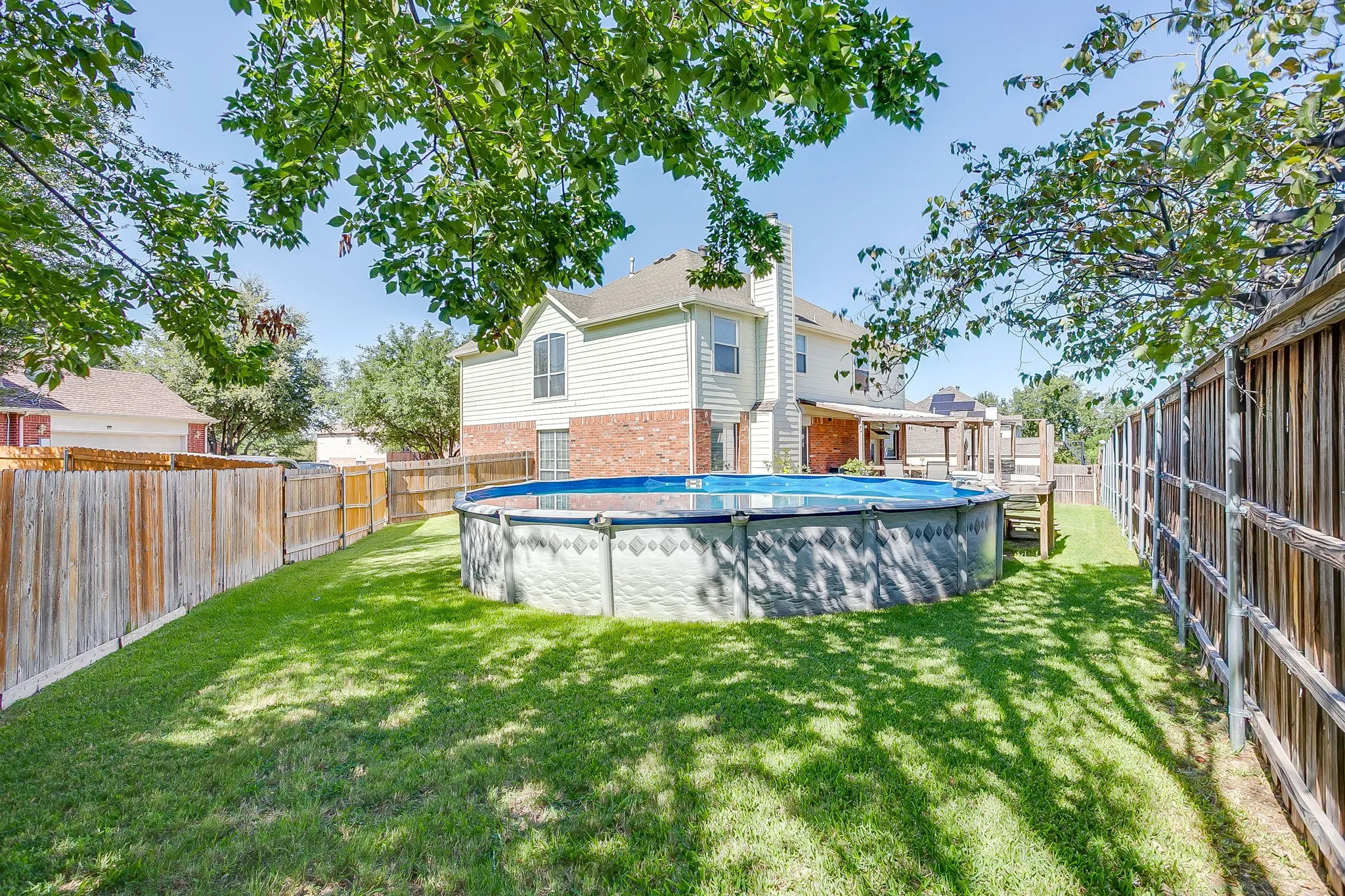 Single Family Residence For Sale in Tarrant County , 6509 Nottinghill Court, North Richland Hills, Texas 76180, 4 Bedroom, 3 Bathroom, 2 Garage spaces, 2,726 Sqft, built in 2003, mls#21346293, Real Estate Agent in North Richland Hills, Homes For Sale in Tarrant county, Homes For Sale in North Richland Hills, Realtor in North Richland Hills Texas, Real Estate Brokerage Independent Realty Texas, Luminita Cordes Realtor