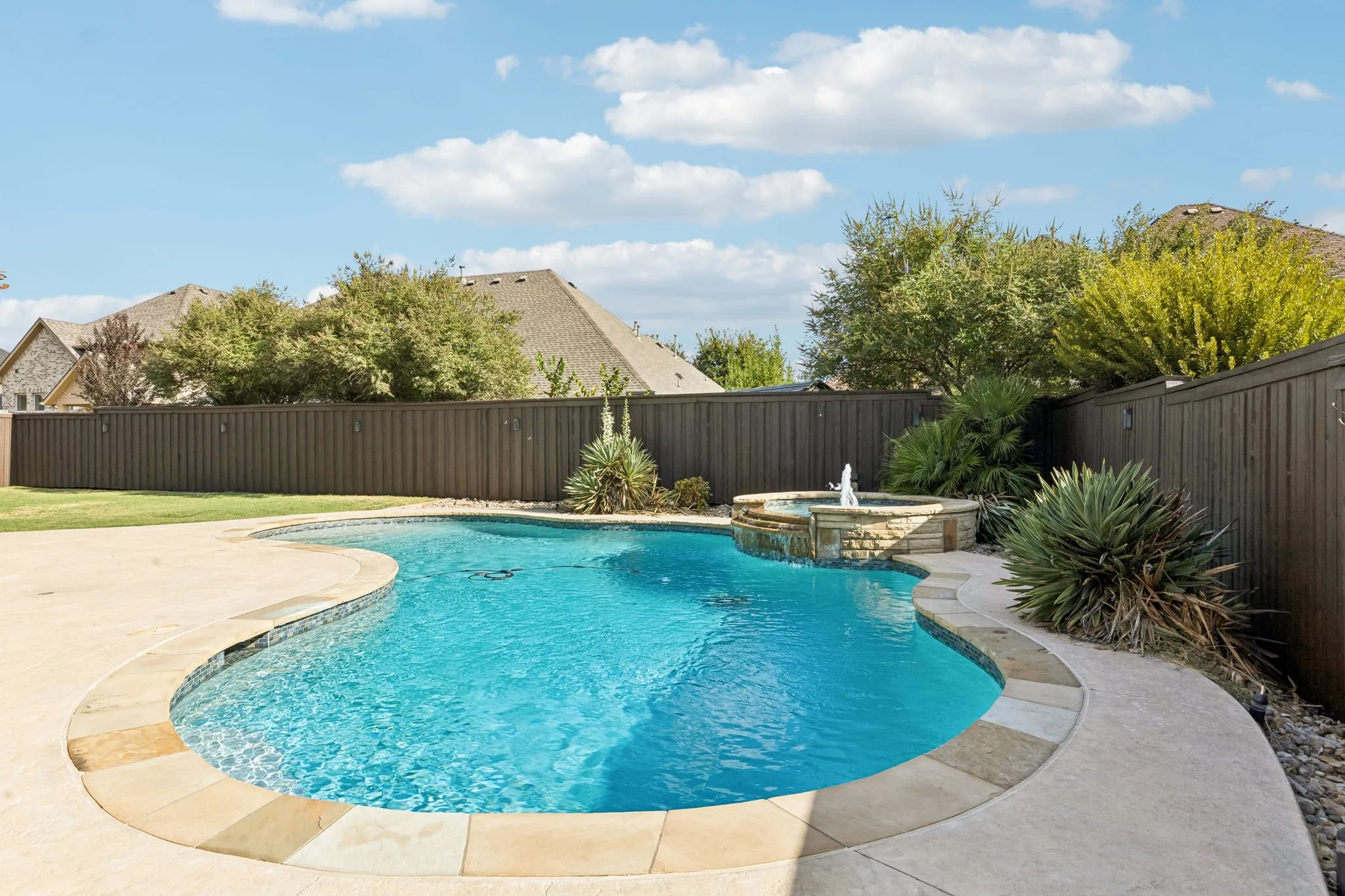 Single Family Residence For Sale in Collin County , 3004 Nathan Drive, Wylie, Texas 75098, 5 Bedroom, 4 Bathroom, 3 Garage spaces, 3,228 Sqft, built in 2010, mls#21346407, Real Estate Agent in Wylie, Homes For Sale in Collin county, Homes For Sale in Wylie, Realtor in Wylie Texas, Real Estate Brokerage Independent Realty Texas, Luminita Cordes Realtor