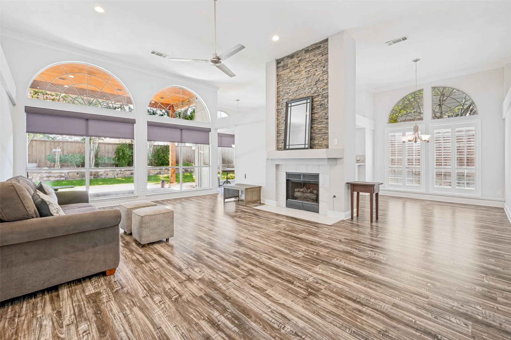 Single Family Residence For Sale in Collin County , 2213 Old Mcgarrah Road, Mc Kinney, Texas 75072, 3 Bedroom, 2 Bathroom, 2 Garage spaces, 1,883 Sqft, built in 1988, mls#21344517, Real Estate Agent in Mc Kinney, Homes For Sale in Collin county, Homes For Sale in Mc Kinney, Realtor in Mc Kinney Texas, Real Estate Brokerage Independent Realty Texas, Luminita Cordes Realtor