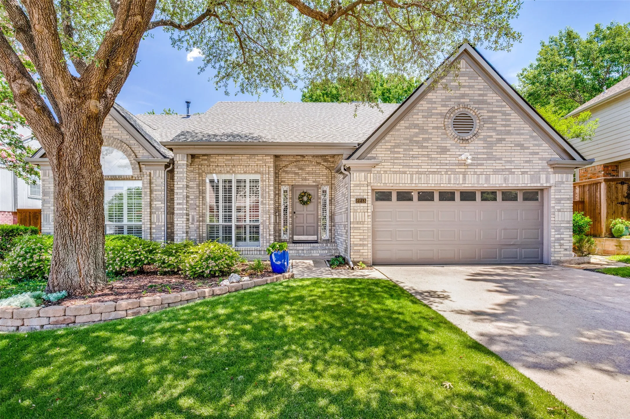 Single Family Residence For Sale in Collin County , 2213 Old Mcgarrah Road, Mc Kinney, Texas 75072, 3 Bedroom, 2 Bathroom, 2 Garage spaces, 1,883 Sqft, built in 1988, mls#21344517, Real Estate Agent in Mc Kinney, Homes For Sale in Collin county, Homes For Sale in Mc Kinney, Realtor in Mc Kinney Texas, Real Estate Brokerage Independent Realty Texas, Luminita Cordes Realtor
