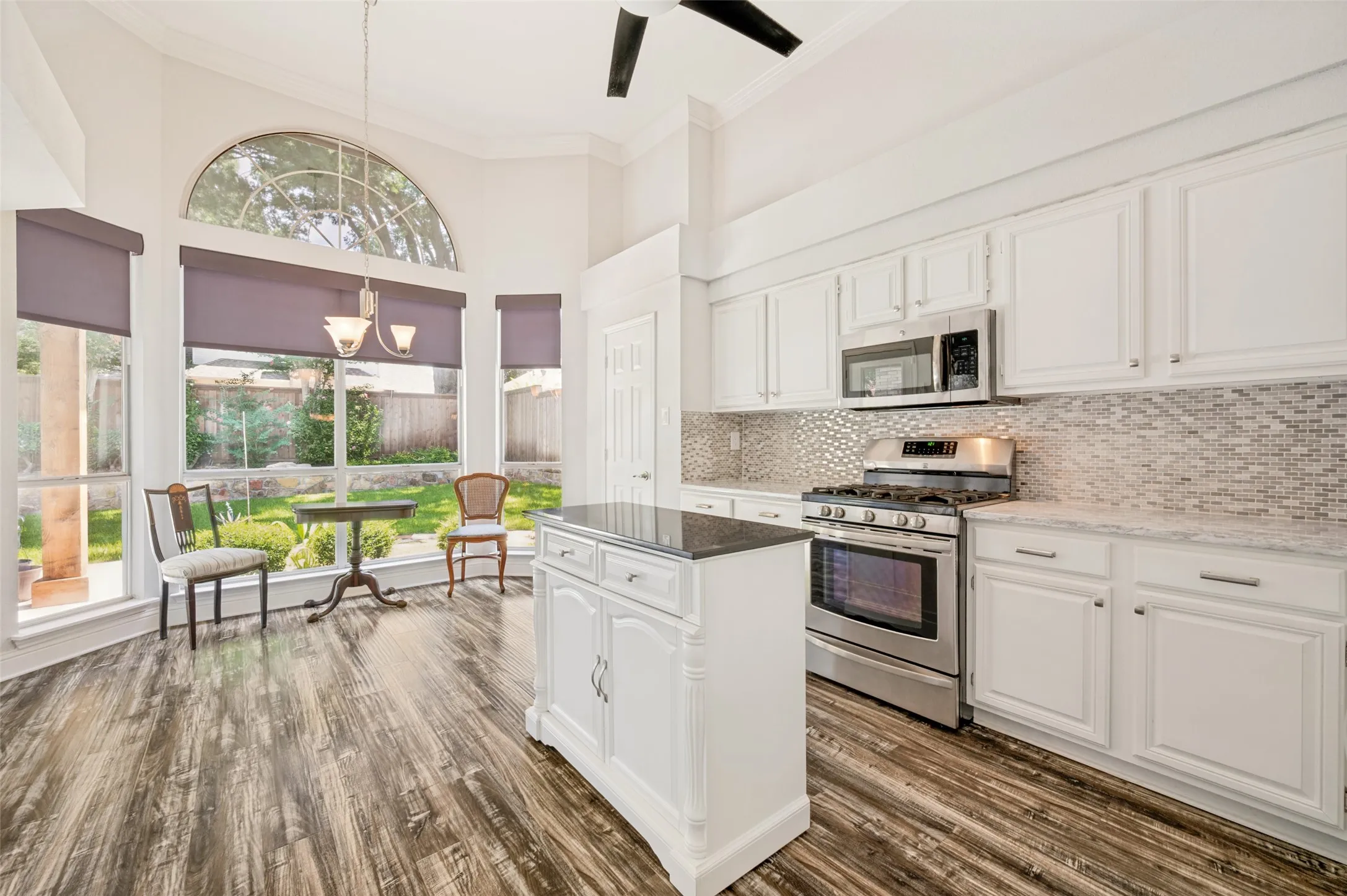 Single Family Residence For Sale in Collin County , 2213 Old Mcgarrah Road, Mc Kinney, Texas 75072, 3 Bedroom, 2 Bathroom, 2 Garage spaces, 1,883 Sqft, built in 1988, mls#21344517, Real Estate Agent in Mc Kinney, Homes For Sale in Collin county, Homes For Sale in Mc Kinney, Realtor in Mc Kinney Texas, Real Estate Brokerage Independent Realty Texas, Luminita Cordes Realtor
