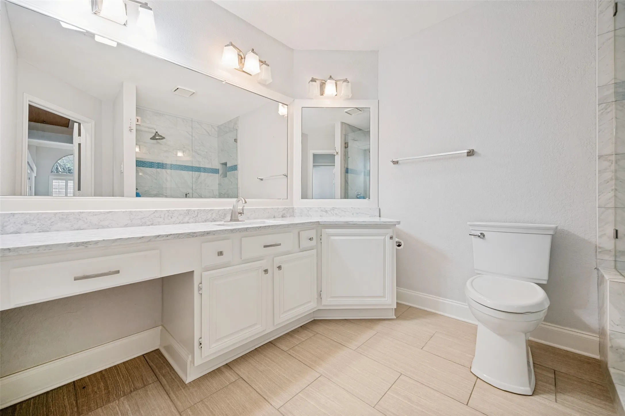 Single Family Residence For Sale in Collin County , 2213 Old Mcgarrah Road, Mc Kinney, Texas 75072, 3 Bedroom, 2 Bathroom, 2 Garage spaces, 1,883 Sqft, built in 1988, mls#21344517, Real Estate Agent in Mc Kinney, Homes For Sale in Collin county, Homes For Sale in Mc Kinney, Realtor in Mc Kinney Texas, Real Estate Brokerage Independent Realty Texas, Luminita Cordes Realtor