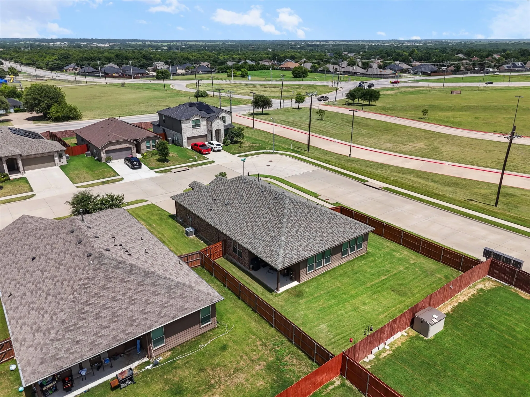 Single Family Residence For Sale in Johnson County , 1216 Larkspur Lane, Cleburne, Texas 76033, 4 Bedroom, 2 Bathroom, 2 Garage spaces, 2,115 Sqft, built in 2019, mls#21346414, Real Estate Agent in Cleburne, Homes For Sale in Johnson county, Homes For Sale in Cleburne, Realtor in Cleburne Texas, Real Estate Brokerage Independent Realty Texas, Luminita Cordes Realtor