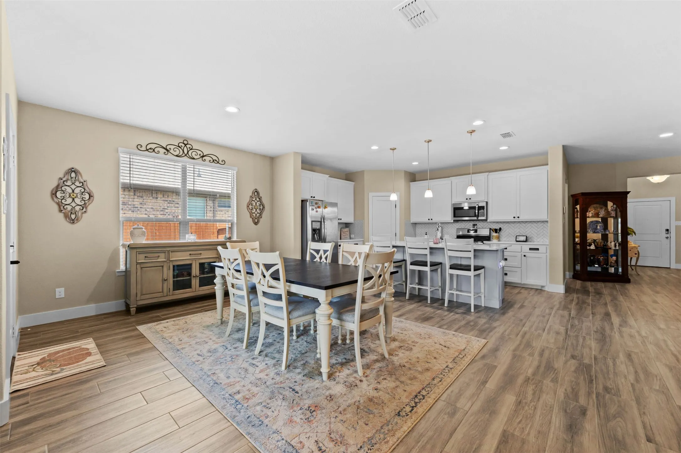 Single Family Residence For Sale in Johnson County , 1216 Larkspur Lane, Cleburne, Texas 76033, 4 Bedroom, 2 Bathroom, 2 Garage spaces, 2,115 Sqft, built in 2019, mls#21346414, Real Estate Agent in Cleburne, Homes For Sale in Johnson county, Homes For Sale in Cleburne, Realtor in Cleburne Texas, Real Estate Brokerage Independent Realty Texas, Luminita Cordes Realtor