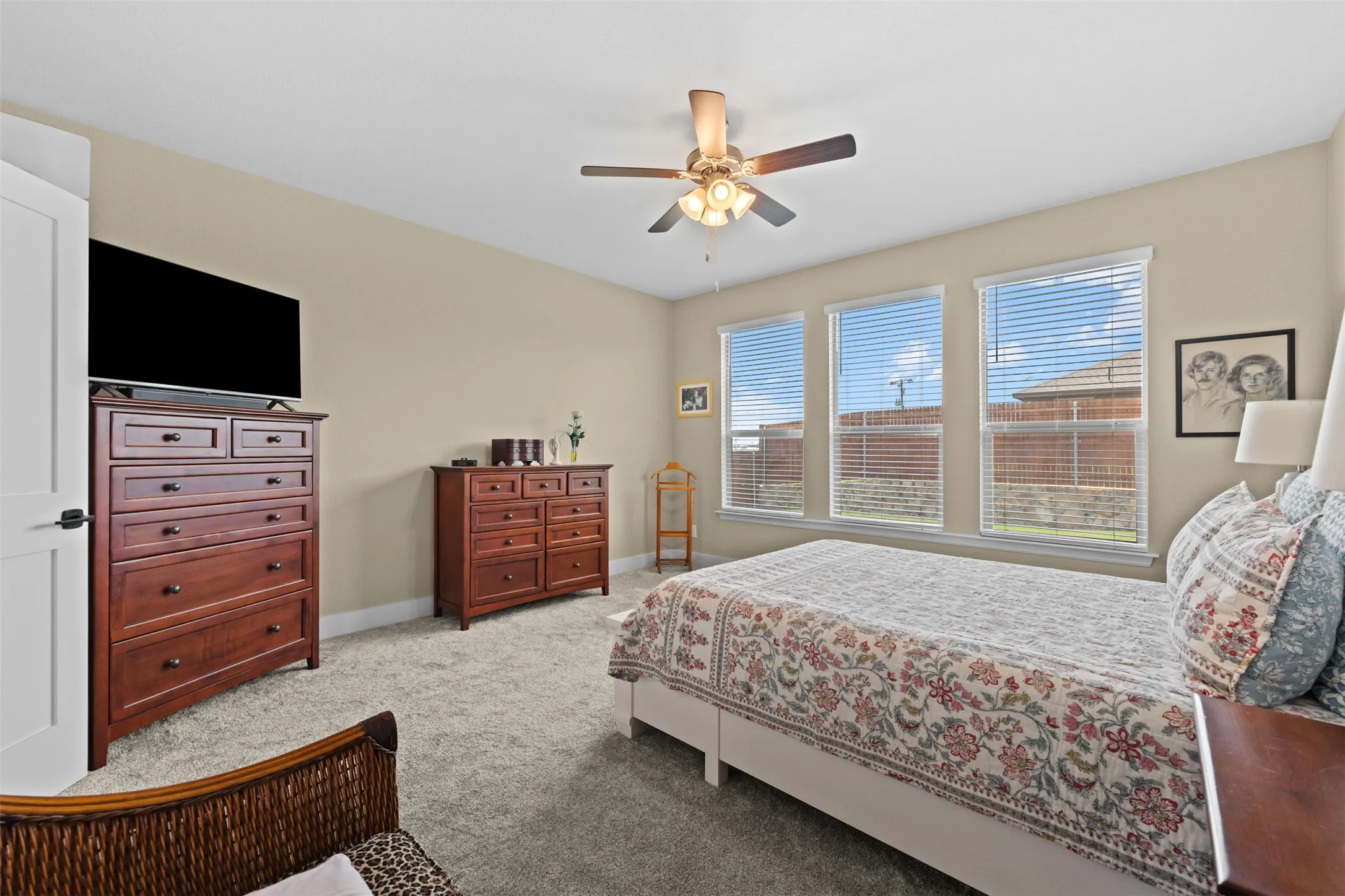 Single Family Residence For Sale in Johnson County , 1216 Larkspur Lane, Cleburne, Texas 76033, 4 Bedroom, 2 Bathroom, 2 Garage spaces, 2,115 Sqft, built in 2019, mls#21346414, Real Estate Agent in Cleburne, Homes For Sale in Johnson county, Homes For Sale in Cleburne, Realtor in Cleburne Texas, Real Estate Brokerage Independent Realty Texas, Luminita Cordes Realtor