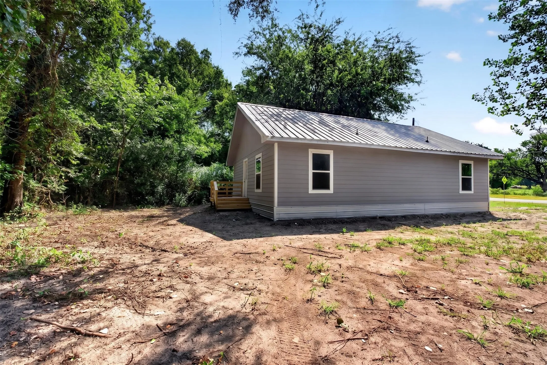 Single Family Residence For Sale in Delta County , 50 Fm 2890, Klondike, Texas 75448, 3 Bedroom, 2 Bathroom, Garage spaces, 1,200 Sqft, built in 1900, mls#21346405, Real Estate Agent in Klondike, Homes For Sale in Delta county, Homes For Sale in Klondike, Realtor in Klondike Texas, Real Estate Brokerage Independent Realty Texas, Luminita Cordes Realtor