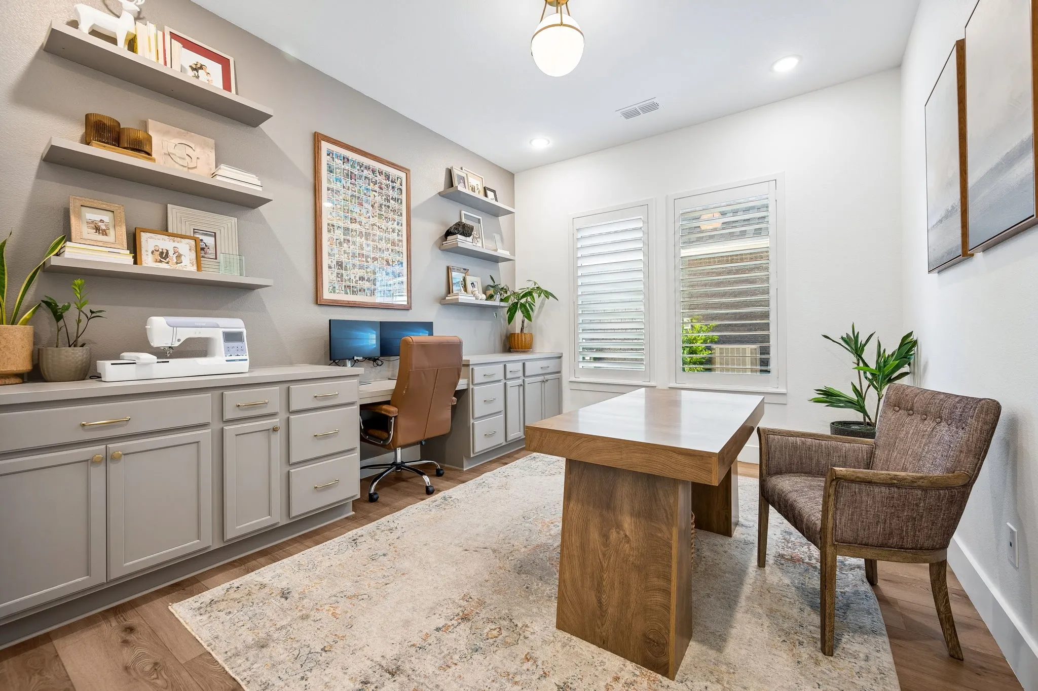 Single Family Residence For Sale in Denton County , 4120 Splitrock Drive, Prosper, Texas 75078, 5 Bedrooms, 6 Bathrooms, 3 Garage spaces, 3,834 Sqft, built in 2022, Price $1,189,000, mls#21345852, Real Estate Agent in Prosper, Homes For Sale in Denton county, Homes For Sale in Prosper, Realtor in Prosper Texas, Real Estate Brokerage Independent Realty Texas, Luminita Cordes Realtor