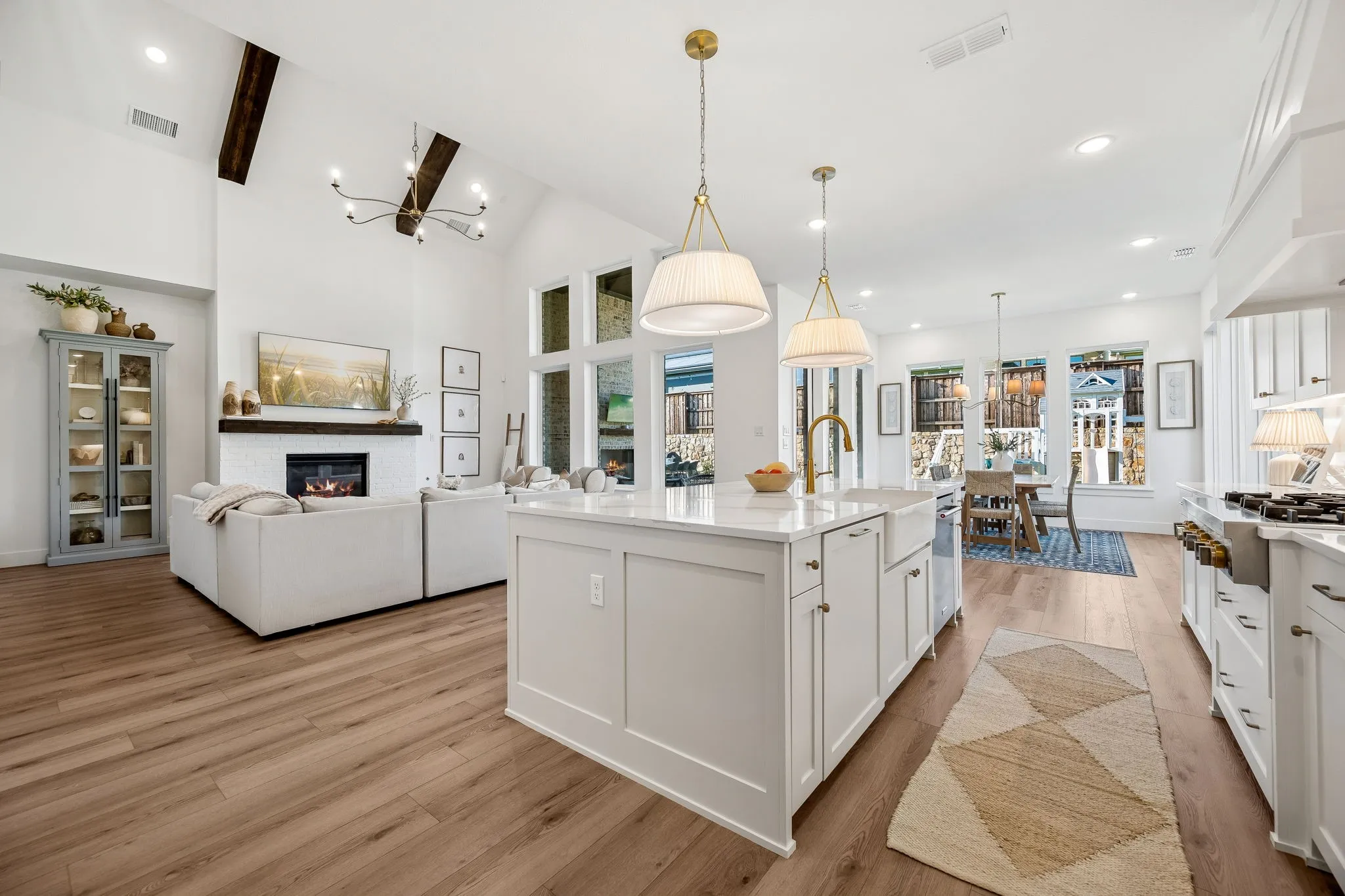 Single Family Residence For Sale in Denton County , 4120 Splitrock Drive, Prosper, Texas 75078, 5 Bedrooms, 6 Bathrooms, 3 Garage spaces, 3,834 Sqft, built in 2022, Price $1,189,000, mls#21345852, Real Estate Agent in Prosper, Homes For Sale in Denton county, Homes For Sale in Prosper, Realtor in Prosper Texas, Real Estate Brokerage Independent Realty Texas, Luminita Cordes Realtor