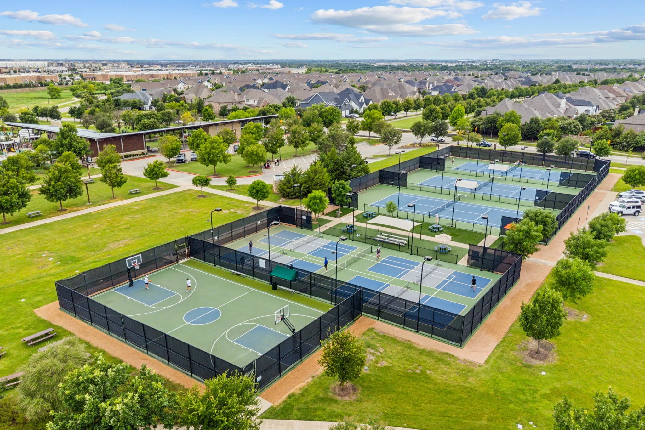Single Family Residence For Sale in Denton County , 4120 Splitrock Drive, Prosper, Texas 75078, 5 Bedrooms, 6 Bathrooms, 3 Garage spaces, 3,834 Sqft, built in 2022, Price $1,189,000, mls#21345852, Real Estate Agent in Prosper, Homes For Sale in Denton county, Homes For Sale in Prosper, Realtor in Prosper Texas, Real Estate Brokerage Independent Realty Texas, Luminita Cordes Realtor