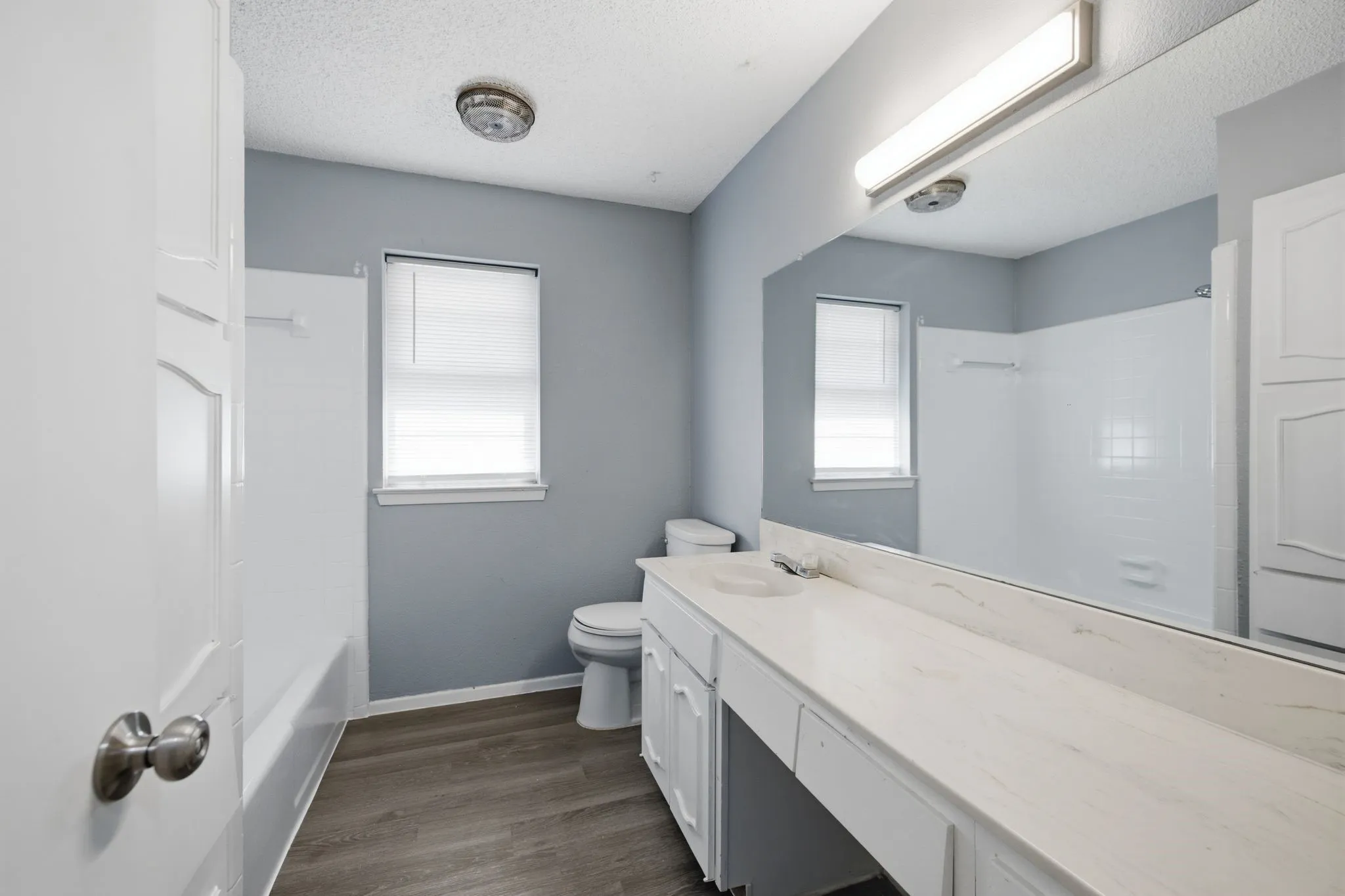 Single Family Residence For Rent in Tarrant County , 512 Sussex Drive, Arlington, Texas 76014, 3 Bedroom, 2 Bathroom, 1 Garage spaces, 1,501 Sqft, built in 1973, mls#21346386, Real Estate Agent in Arlington, Homes For Rent in Tarrant county, Homes For Rent in Arlington, Realtor in Arlington Texas, Real Estate Brokerage Independent Realty Texas, Luminita Cordes Realtor
