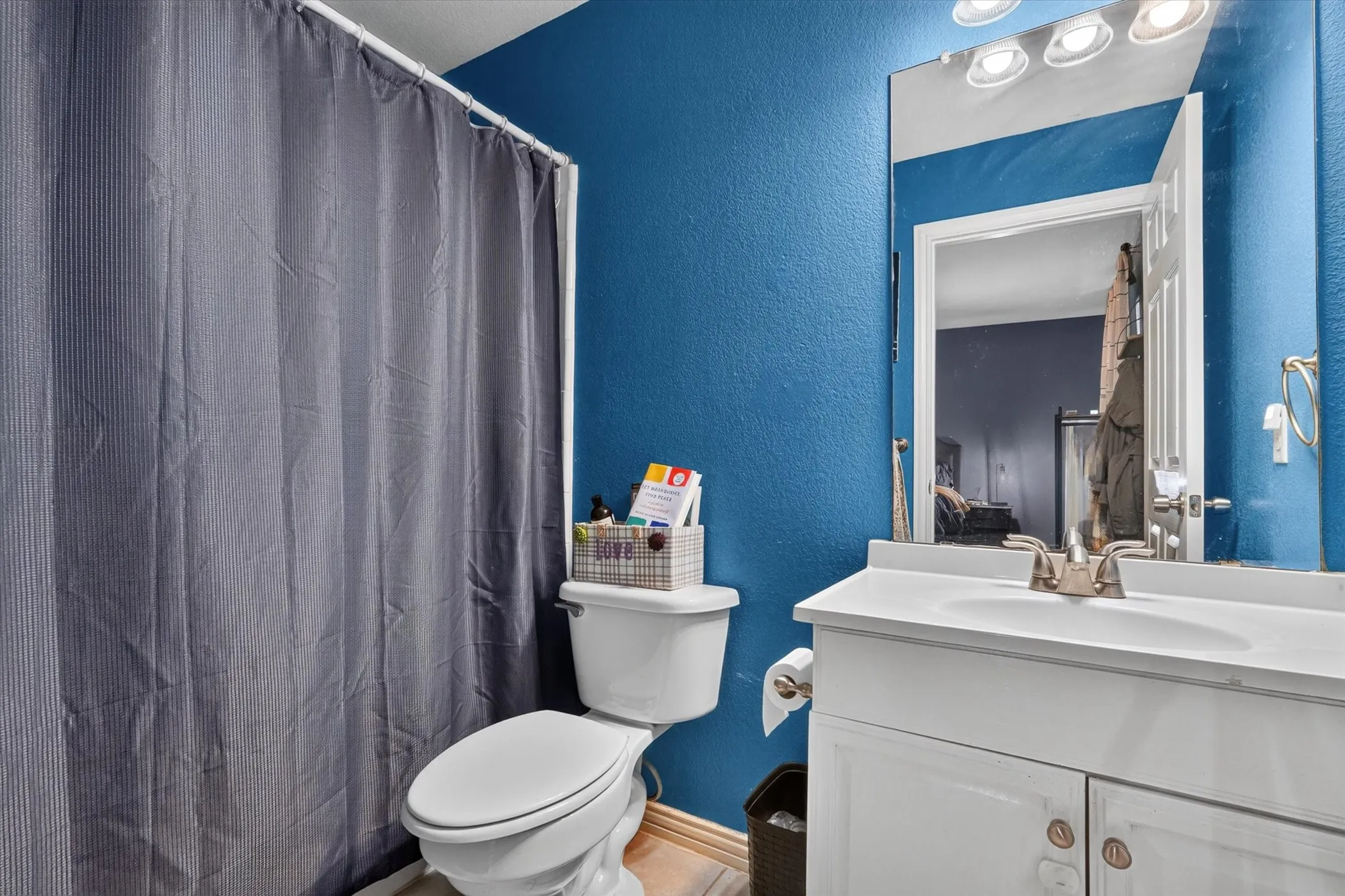 Single Family Residence For Sale in Tarrant County , 1200 E Georgian Road, Saginaw, Texas 76179, 3 Bedroom, 2 Bathroom, 2 Garage spaces, 1,529 Sqft, built in 1978, mls#21344007, Real Estate Agent in Saginaw, Homes For Sale in Tarrant county, Homes For Sale in Saginaw, Realtor in Saginaw Texas, Real Estate Brokerage Independent Realty Texas, Luminita Cordes Realtor