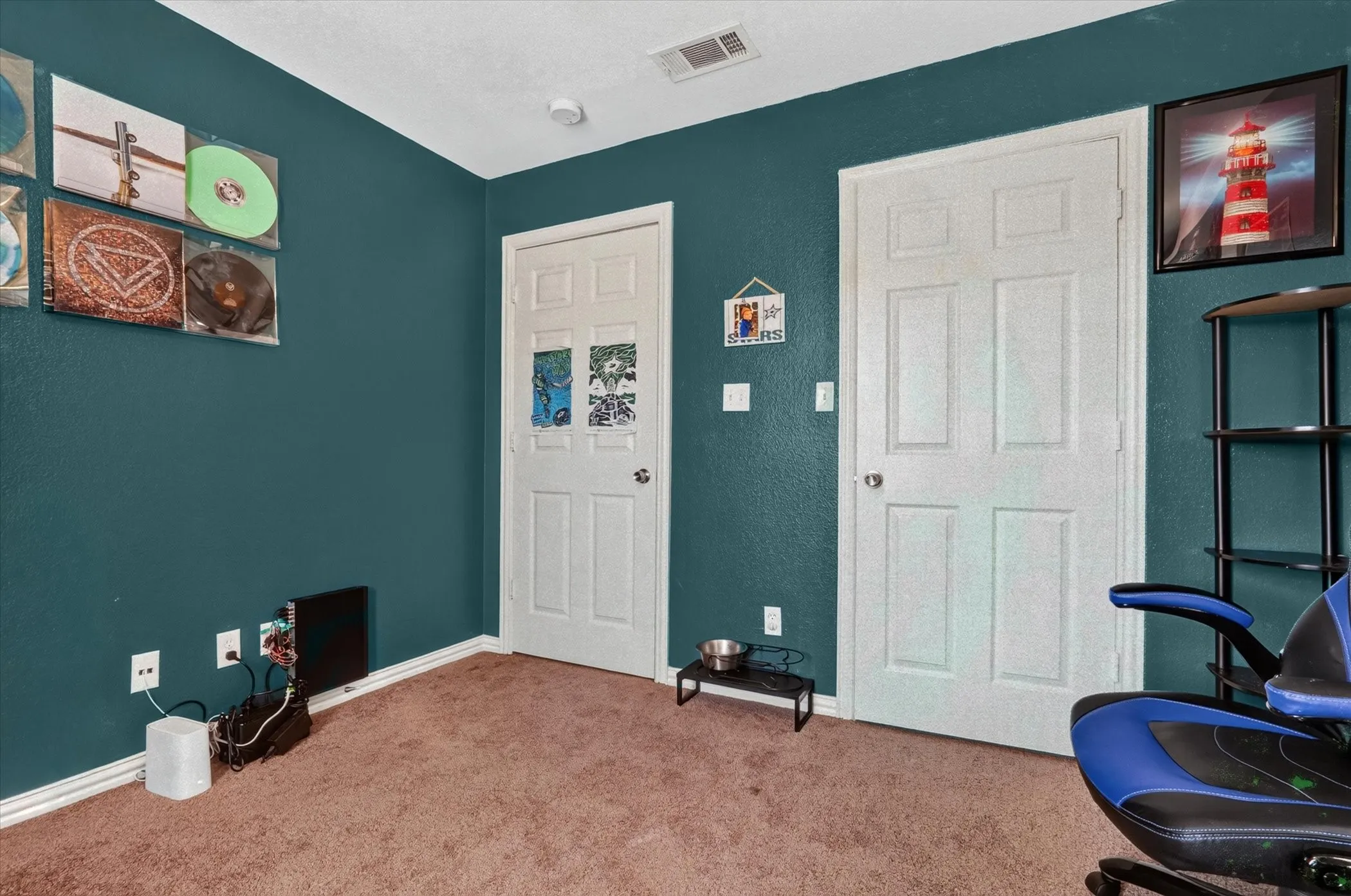 Single Family Residence For Sale in Tarrant County , 1200 E Georgian Road, Saginaw, Texas 76179, 3 Bedroom, 2 Bathroom, 2 Garage spaces, 1,529 Sqft, built in 1978, mls#21344007, Real Estate Agent in Saginaw, Homes For Sale in Tarrant county, Homes For Sale in Saginaw, Realtor in Saginaw Texas, Real Estate Brokerage Independent Realty Texas, Luminita Cordes Realtor