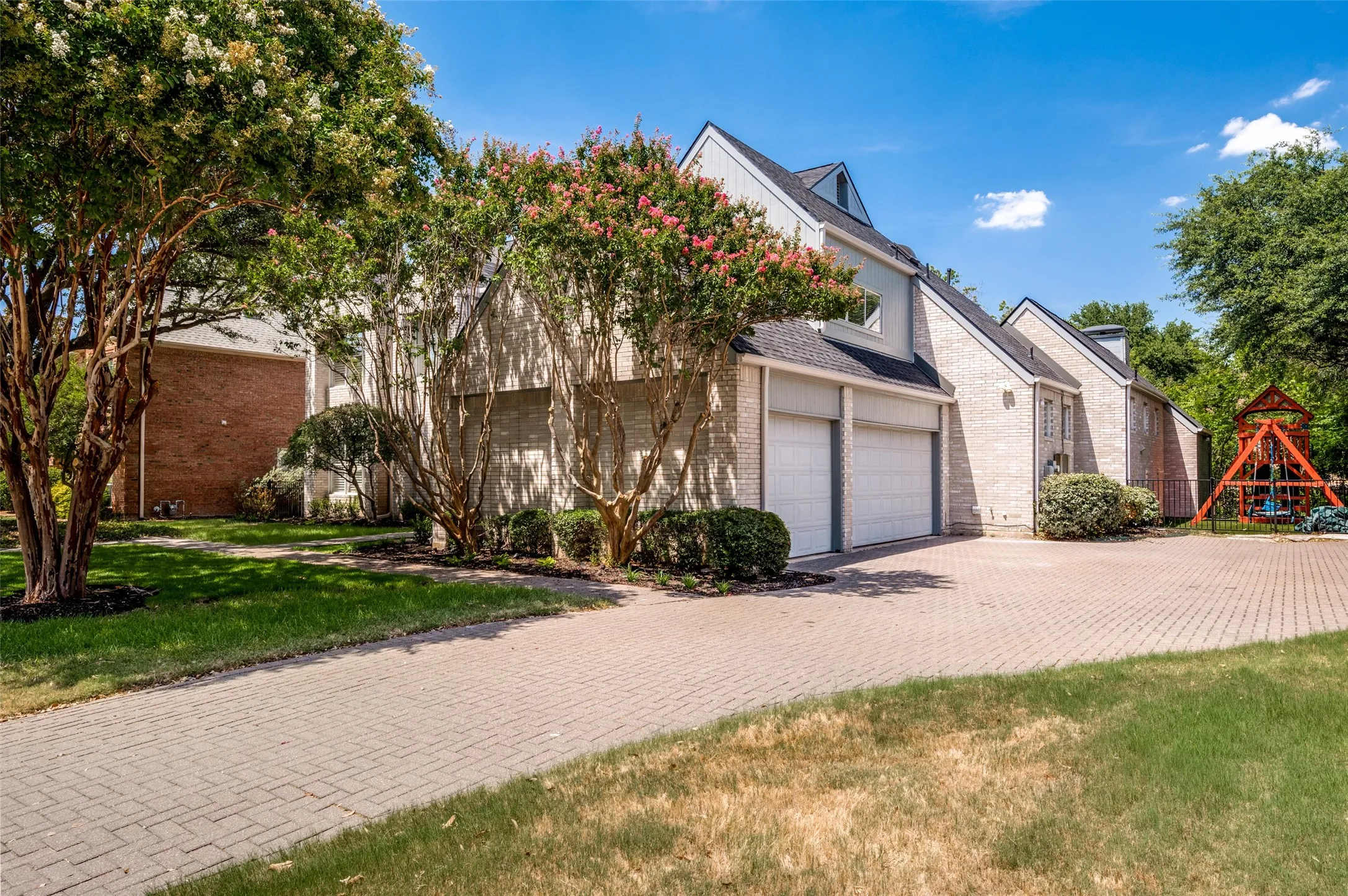 Single Family Residence For Sale in Collin County , 2532 Pelican Bay Drive, Plano, Texas 75093, 5 Bedroom, 5 Bathroom, 3 Garage spaces, 3,965 Sqft, built in 1988, mls#21344452, Real Estate Agent in Plano, Homes For Sale in Collin county, Homes For Sale in Plano, Realtor in Plano Texas, Real Estate Brokerage Independent Realty Texas, Luminita Cordes Realtor