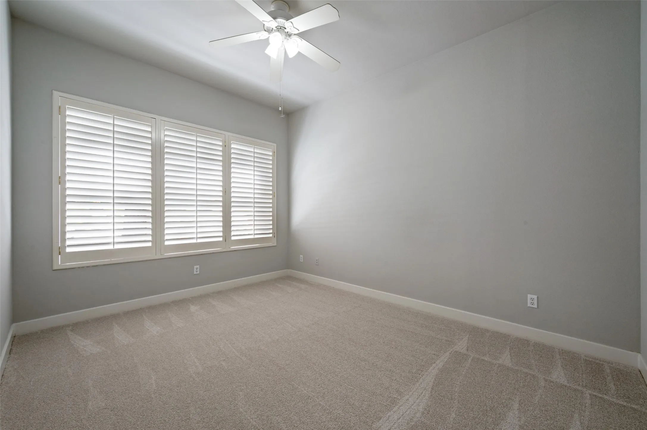 Single Family Residence For Sale in Collin County , 2532 Pelican Bay Drive, Plano, Texas 75093, 5 Bedroom, 5 Bathroom, 3 Garage spaces, 3,965 Sqft, built in 1988, mls#21344452, Real Estate Agent in Plano, Homes For Sale in Collin county, Homes For Sale in Plano, Realtor in Plano Texas, Real Estate Brokerage Independent Realty Texas, Luminita Cordes Realtor