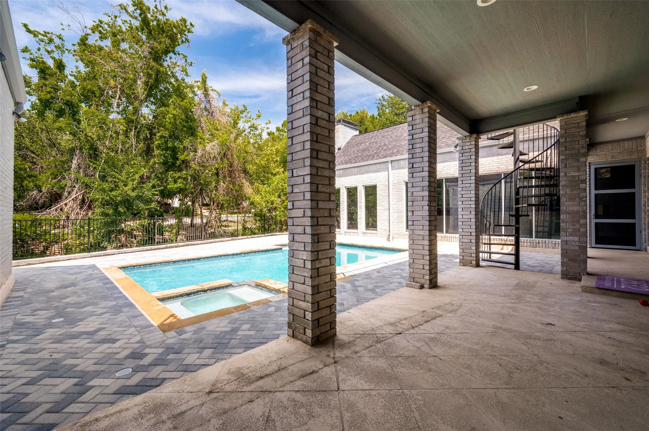 Single Family Residence For Sale in Collin County , 2532 Pelican Bay Drive, Plano, Texas 75093, 5 Bedroom, 5 Bathroom, 3 Garage spaces, 3,965 Sqft, built in 1988, mls#21344452, Real Estate Agent in Plano, Homes For Sale in Collin county, Homes For Sale in Plano, Realtor in Plano Texas, Real Estate Brokerage Independent Realty Texas, Luminita Cordes Realtor