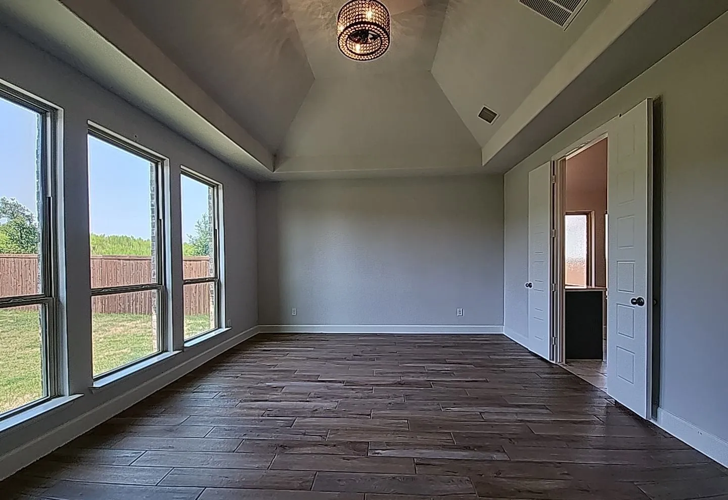 Single Family Residence For Sale in Tarrant County , 2193 Cloverfern Way, Haslet, Texas 76052, 4 Bedroom, 4 Bathroom, 3 Garage spaces, 3,151 Sqft, built in 2023, mls#21346416, Real Estate Agent in Haslet, Homes For Sale in Tarrant county, Homes For Sale in Haslet, Realtor in Haslet Texas, Real Estate Brokerage Independent Realty Texas, Luminita Cordes Realtor