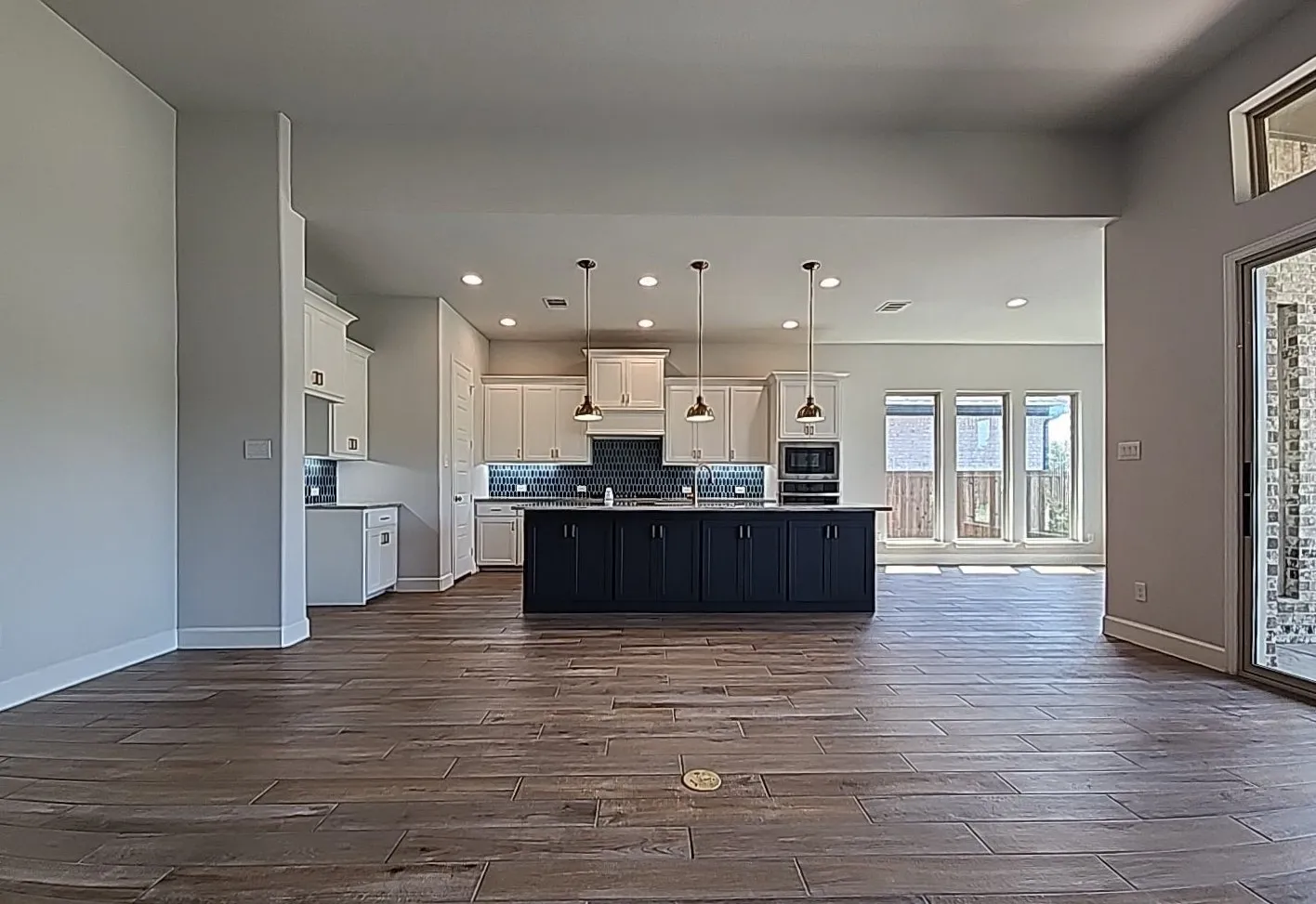 Single Family Residence For Sale in Tarrant County , 2193 Cloverfern Way, Haslet, Texas 76052, 4 Bedroom, 4 Bathroom, 3 Garage spaces, 3,151 Sqft, built in 2023, mls#21346416, Real Estate Agent in Haslet, Homes For Sale in Tarrant county, Homes For Sale in Haslet, Realtor in Haslet Texas, Real Estate Brokerage Independent Realty Texas, Luminita Cordes Realtor