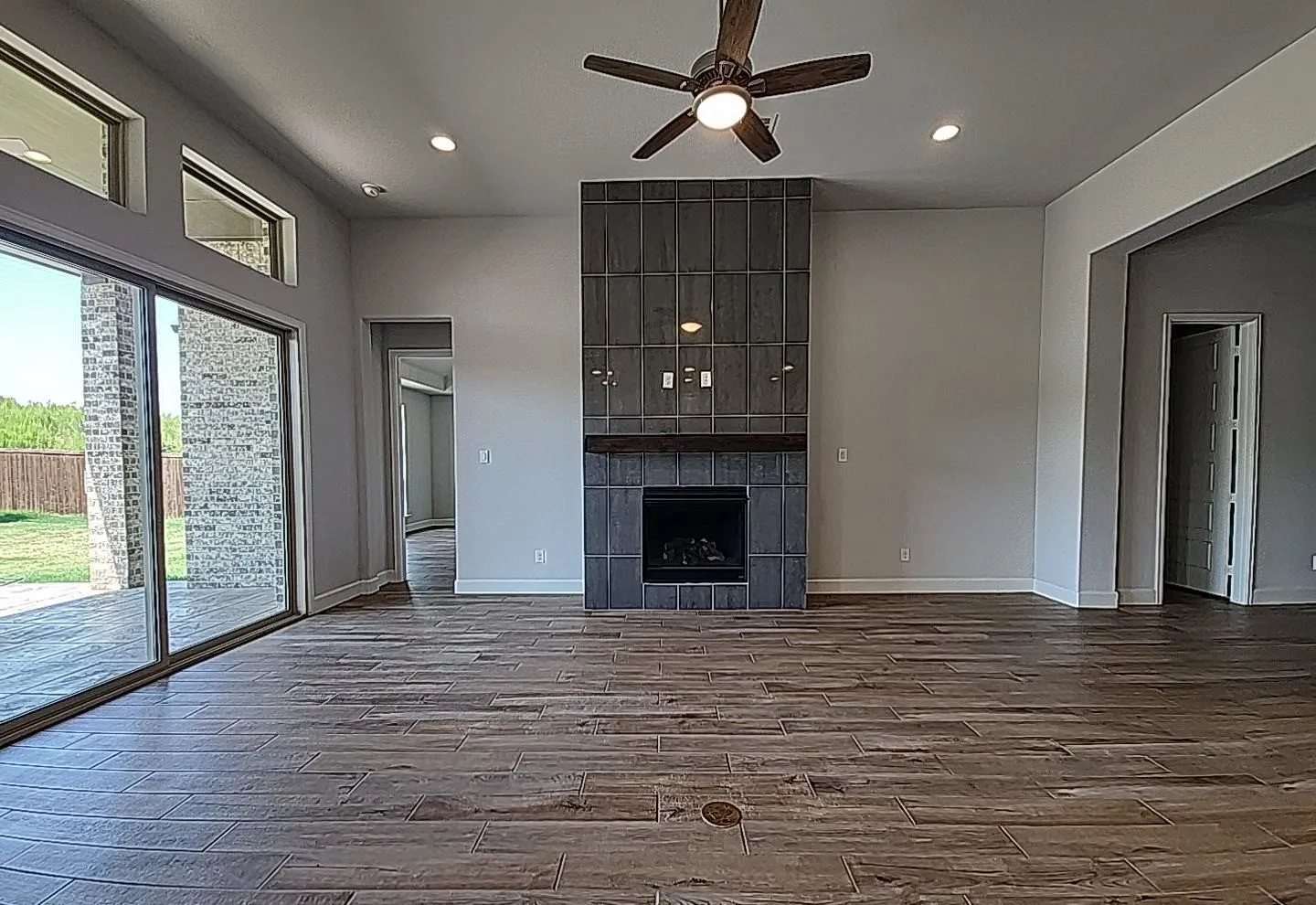 Single Family Residence For Sale in Tarrant County , 2193 Cloverfern Way, Haslet, Texas 76052, 4 Bedroom, 4 Bathroom, 3 Garage spaces, 3,151 Sqft, built in 2023, mls#21346416, Real Estate Agent in Haslet, Homes For Sale in Tarrant county, Homes For Sale in Haslet, Realtor in Haslet Texas, Real Estate Brokerage Independent Realty Texas, Luminita Cordes Realtor