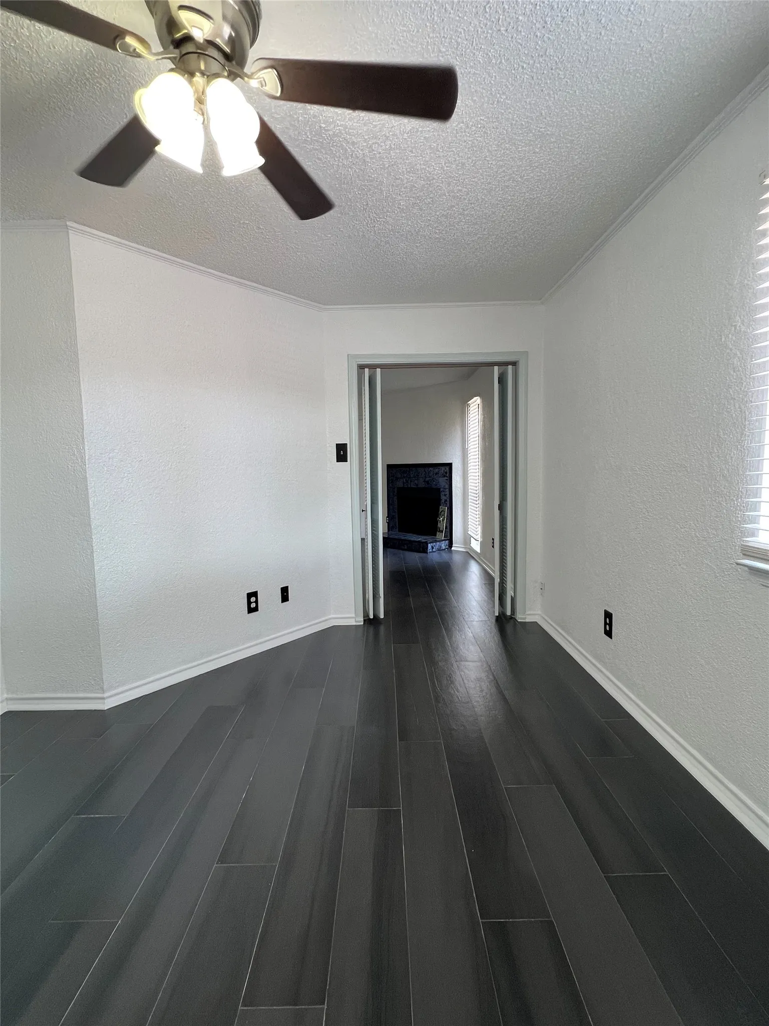 Condominium For Sale in Dallas County , 9811 Walnut Street 104, Dallas, Texas 75243, 1 Bedroom, 1 Bathroom, Garage spaces, 551 Sqft, built in 1981, Price $59,900, mls#21344250, Real Estate Agent in Dallas, Homes For Sale in Dallas county, Homes For Sale in Dallas, Realtor in Dallas Texas, Real Estate Brokerage Independent Realty Texas, Luminita Cordes Realtor