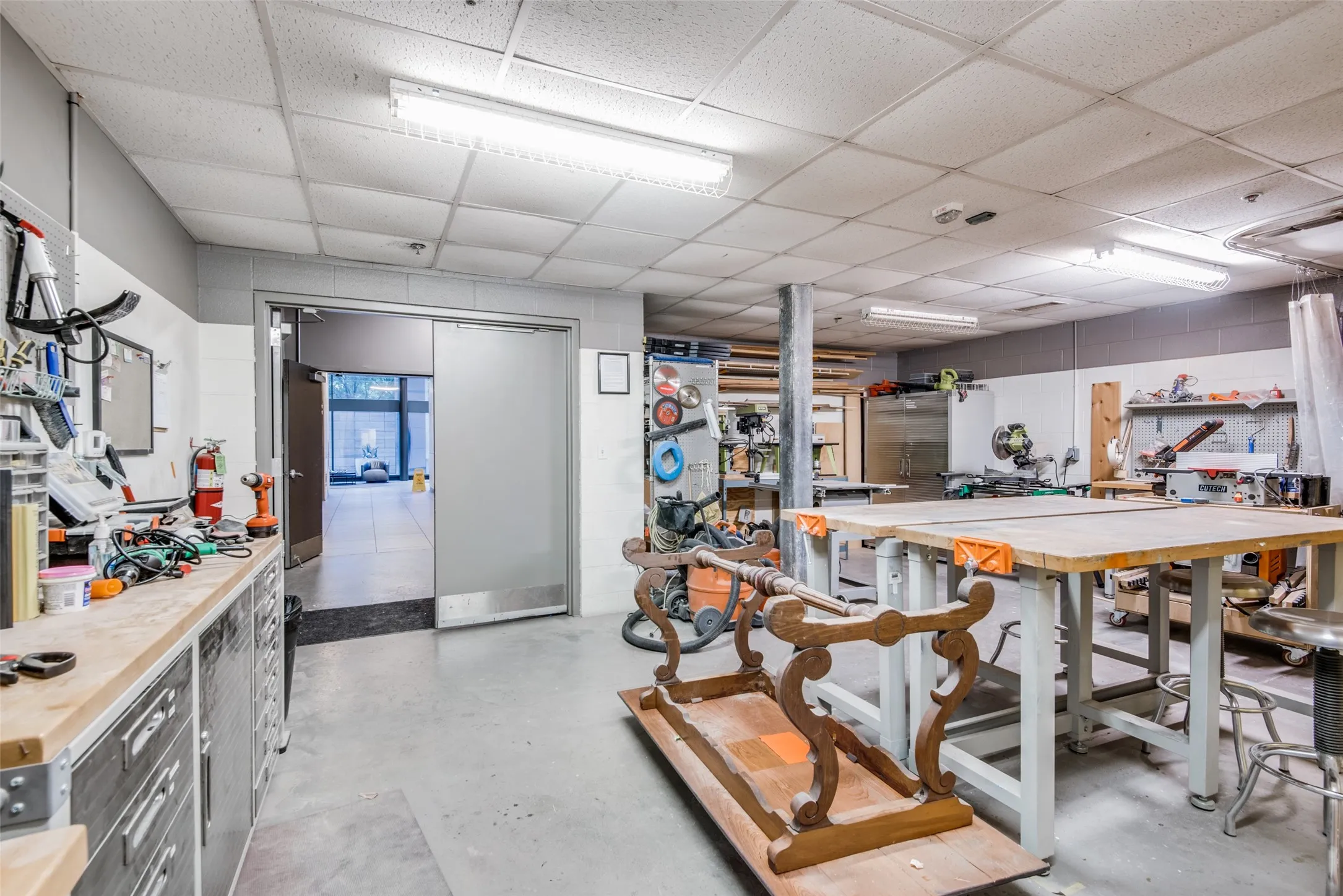 Hobby & craft room located on lobby level