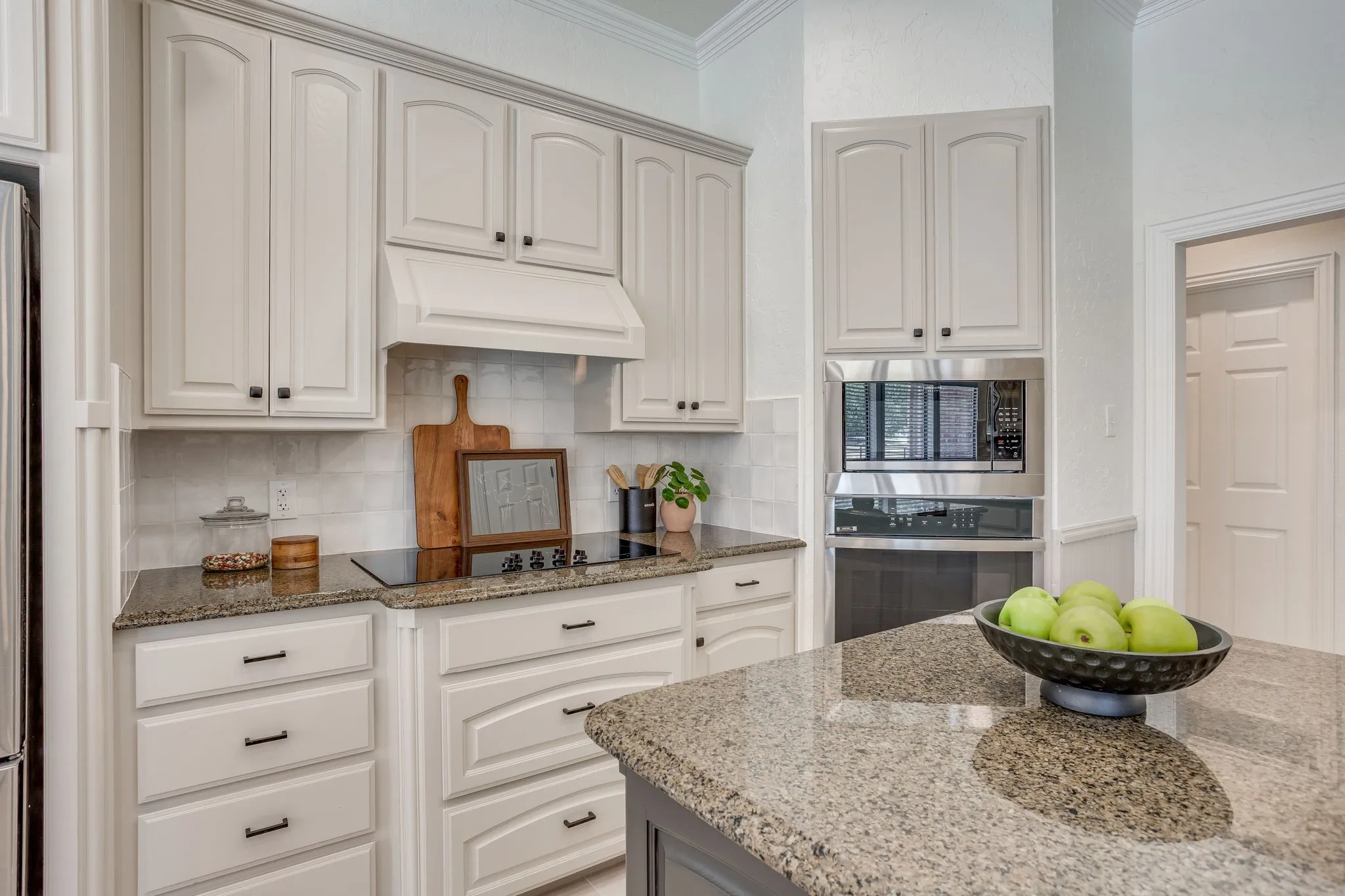 Single Family Residence For Sale in Tarrant County , 13516 Haslet Court, Haslet, Texas 76052, 4 Bedroom, 2 Bathroom, 5 Garage spaces, 2,704 Sqft, built in 1997, Price $950,000, mls#21346428, Real Estate Agent in Haslet, Homes For Sale in Tarrant county, Homes For Sale in Haslet, Realtor in Haslet Texas, Real Estate Brokerage Independent Realty Texas, Luminita Cordes Realtor