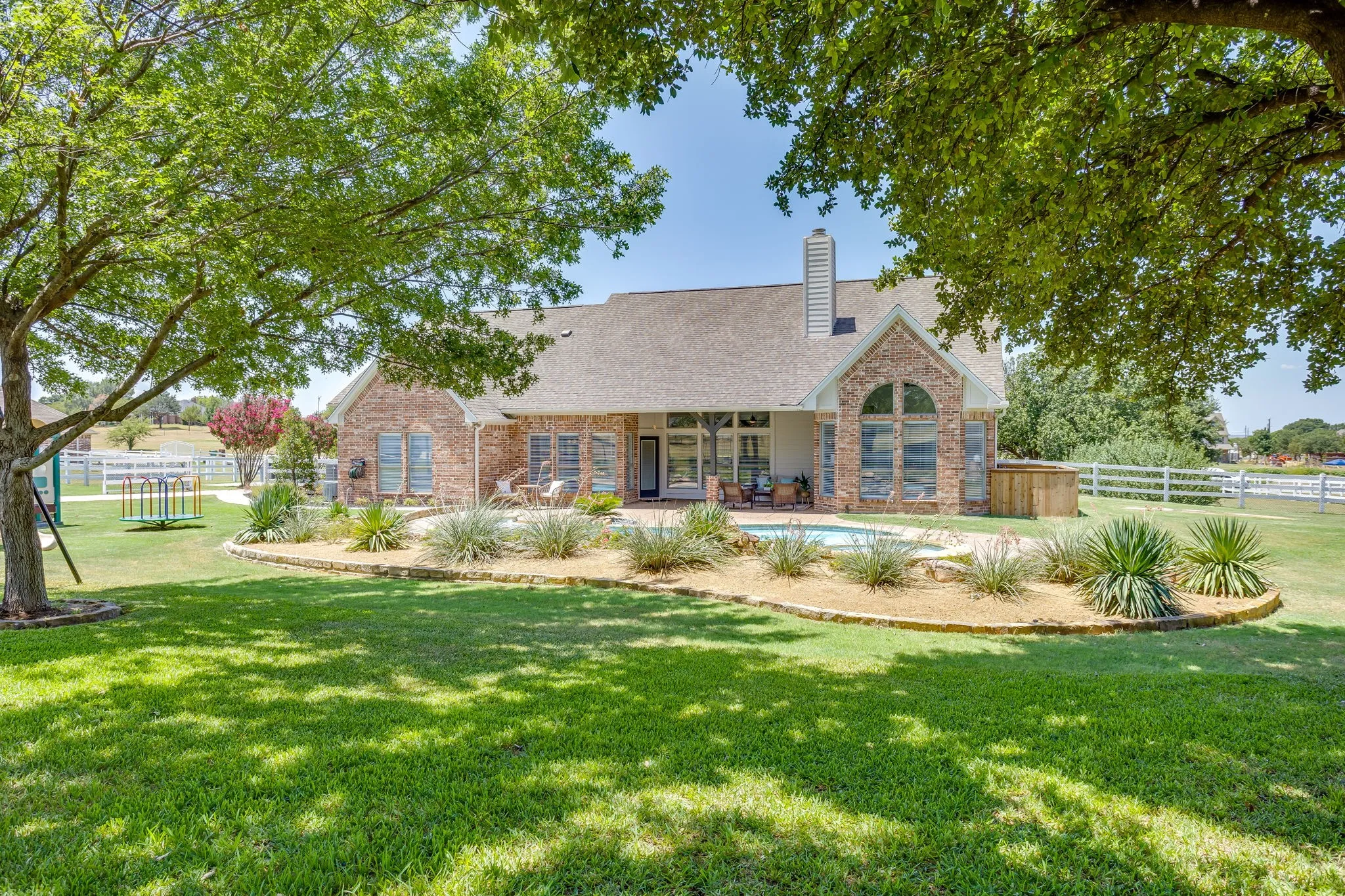 Single Family Residence For Sale in Tarrant County , 13516 Haslet Court, Haslet, Texas 76052, 4 Bedroom, 2 Bathroom, 5 Garage spaces, 2,704 Sqft, built in 1997, Price $950,000, mls#21346428, Real Estate Agent in Haslet, Homes For Sale in Tarrant county, Homes For Sale in Haslet, Realtor in Haslet Texas, Real Estate Brokerage Independent Realty Texas, Luminita Cordes Realtor