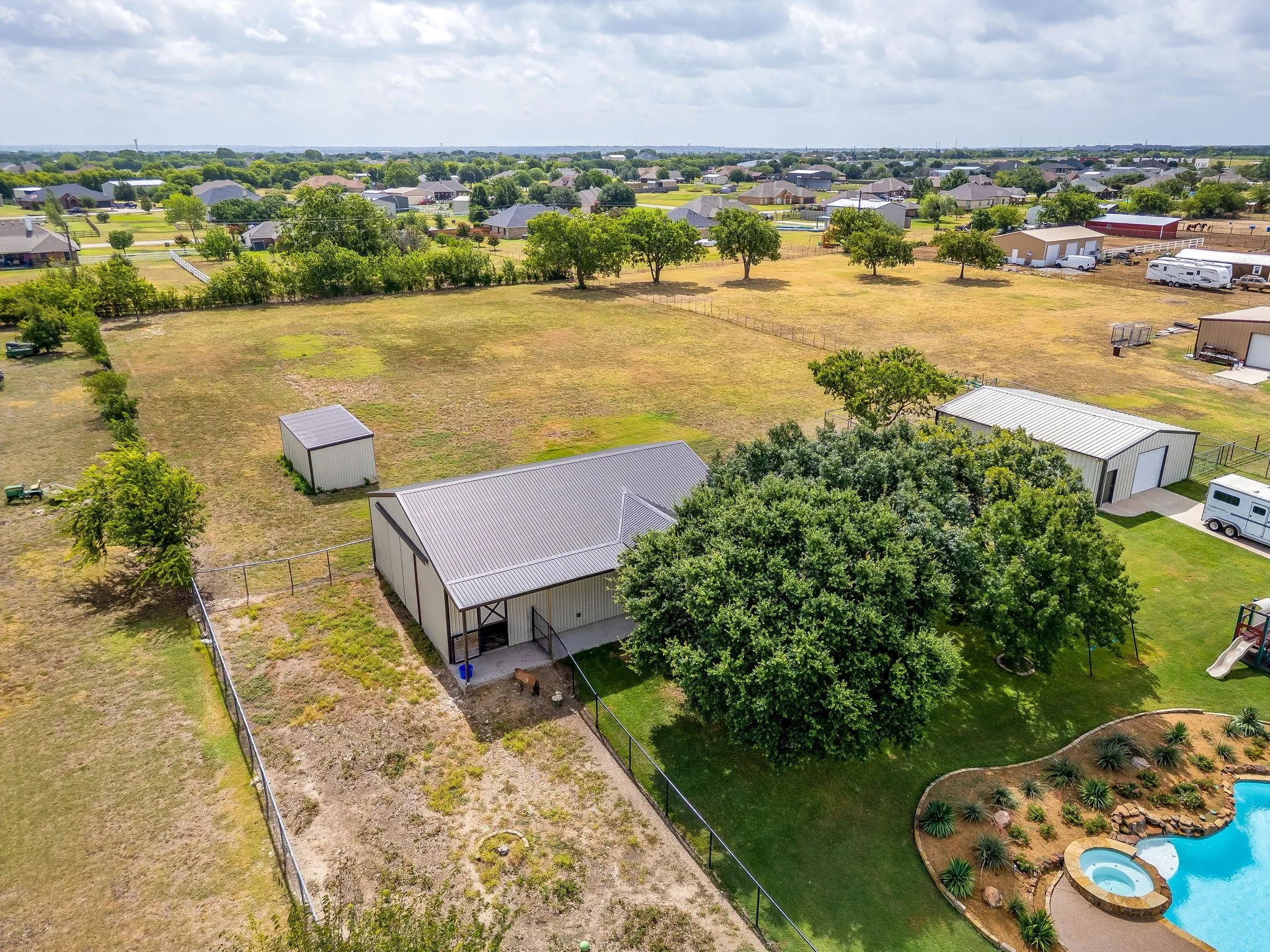 Single Family Residence For Sale in Tarrant County , 13516 Haslet Court, Haslet, Texas 76052, 4 Bedroom, 2 Bathroom, 5 Garage spaces, 2,704 Sqft, built in 1997, Price $950,000, mls#21346428, Real Estate Agent in Haslet, Homes For Sale in Tarrant county, Homes For Sale in Haslet, Realtor in Haslet Texas, Real Estate Brokerage Independent Realty Texas, Luminita Cordes Realtor