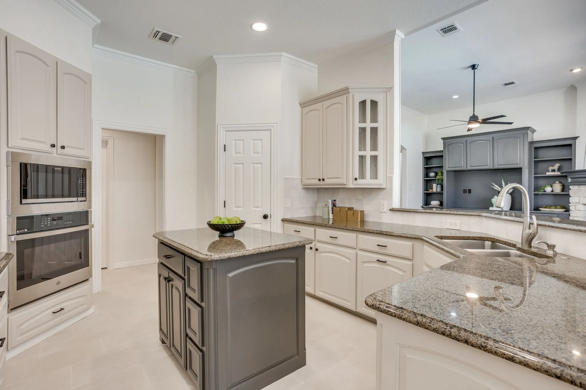 Single Family Residence For Sale in Tarrant County , 13516 Haslet Court, Haslet, Texas 76052, 4 Bedroom, 2 Bathroom, 5 Garage spaces, 2,704 Sqft, built in 1997, Price $950,000, mls#21346428, Real Estate Agent in Haslet, Homes For Sale in Tarrant county, Homes For Sale in Haslet, Realtor in Haslet Texas, Real Estate Brokerage Independent Realty Texas, Luminita Cordes Realtor