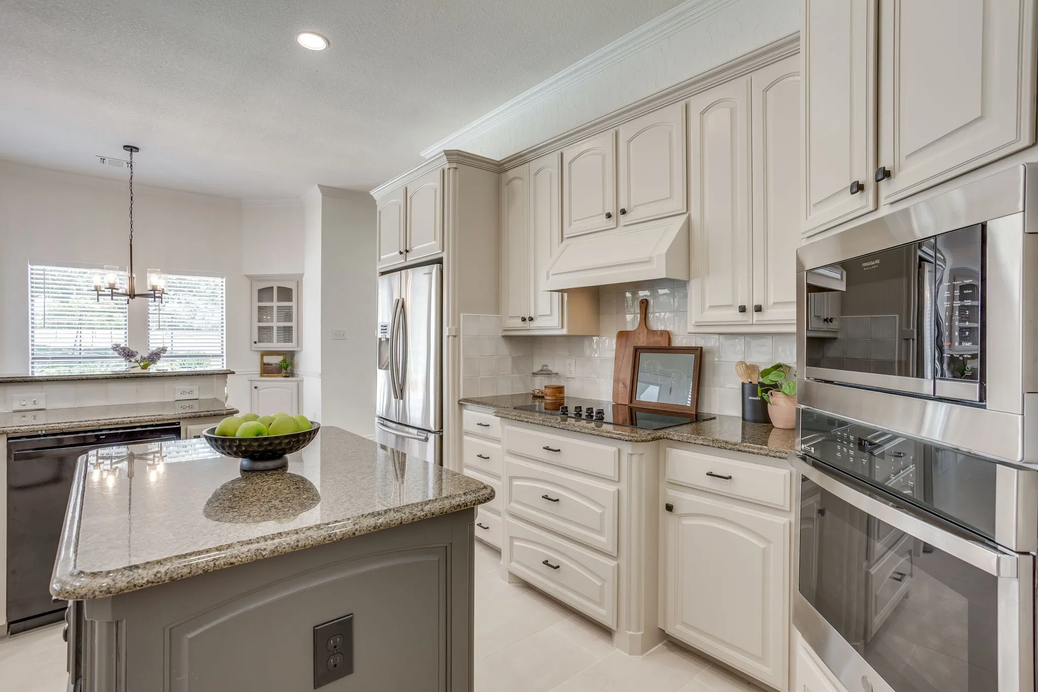 Single Family Residence For Sale in Tarrant County , 13516 Haslet Court, Haslet, Texas 76052, 4 Bedroom, 2 Bathroom, 5 Garage spaces, 2,704 Sqft, built in 1997, Price $950,000, mls#21346428, Real Estate Agent in Haslet, Homes For Sale in Tarrant county, Homes For Sale in Haslet, Realtor in Haslet Texas, Real Estate Brokerage Independent Realty Texas, Luminita Cordes Realtor