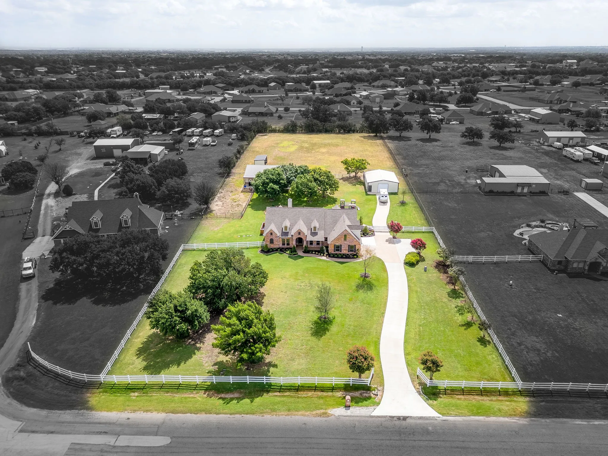 Single Family Residence For Sale in Tarrant County , 13516 Haslet Court, Haslet, Texas 76052, 4 Bedroom, 2 Bathroom, 5 Garage spaces, 2,704 Sqft, built in 1997, Price $950,000, mls#21346428, Real Estate Agent in Haslet, Homes For Sale in Tarrant county, Homes For Sale in Haslet, Realtor in Haslet Texas, Real Estate Brokerage Independent Realty Texas, Luminita Cordes Realtor