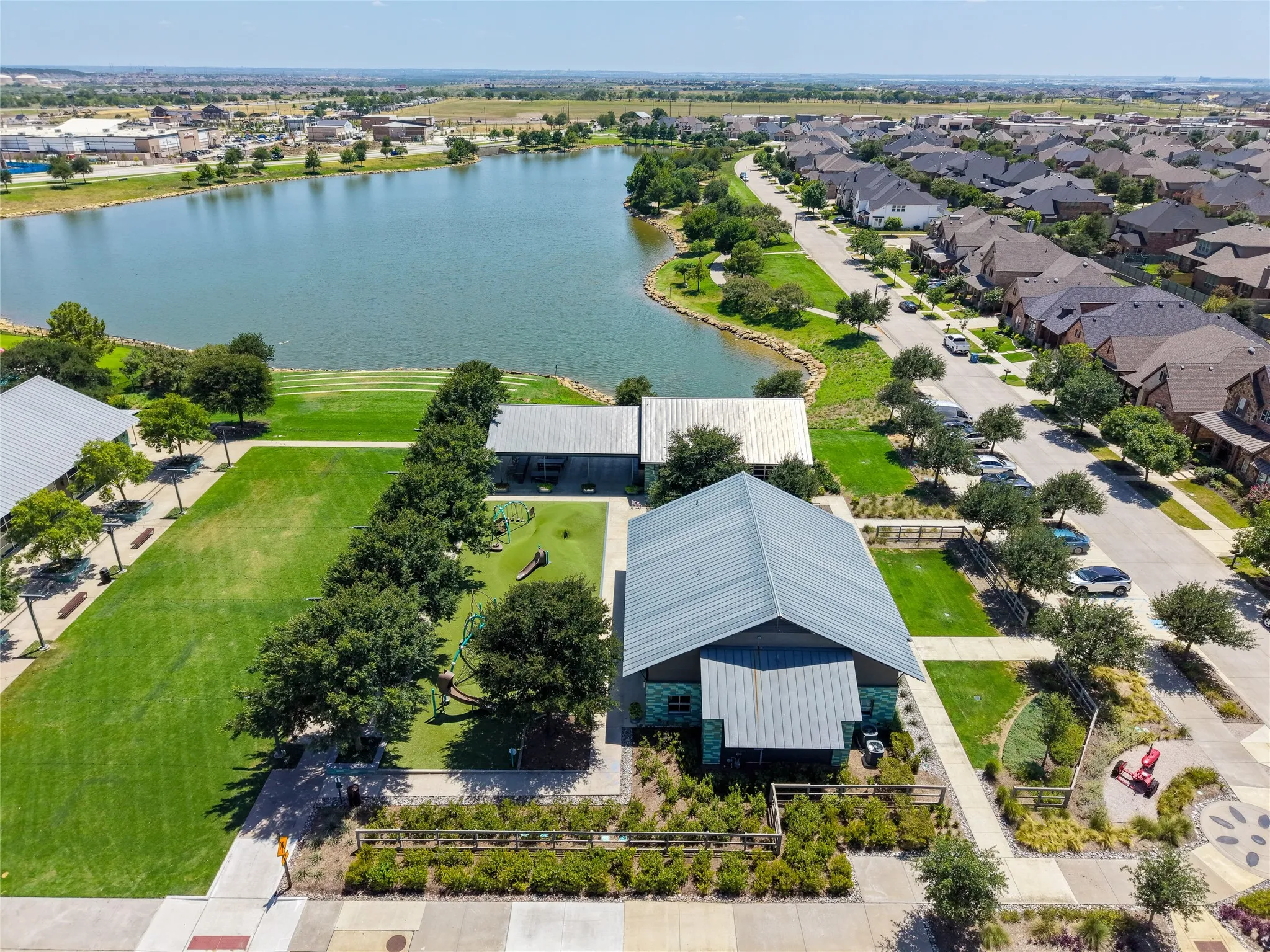 Townhouse For Rent in Denton County , 537 Parkside Drive, Argyle, Texas 76226, 3 Bedroom, 3 Bathroom, 2 Garage spaces, 1,702 Sqft, built in 2023, mls#21345199, Real Estate Agent in Argyle, Homes For Rent in Denton county, Homes For Rent in Argyle, Realtor in Argyle Texas, Real Estate Brokerage Independent Realty Texas, Luminita Cordes Realtor
