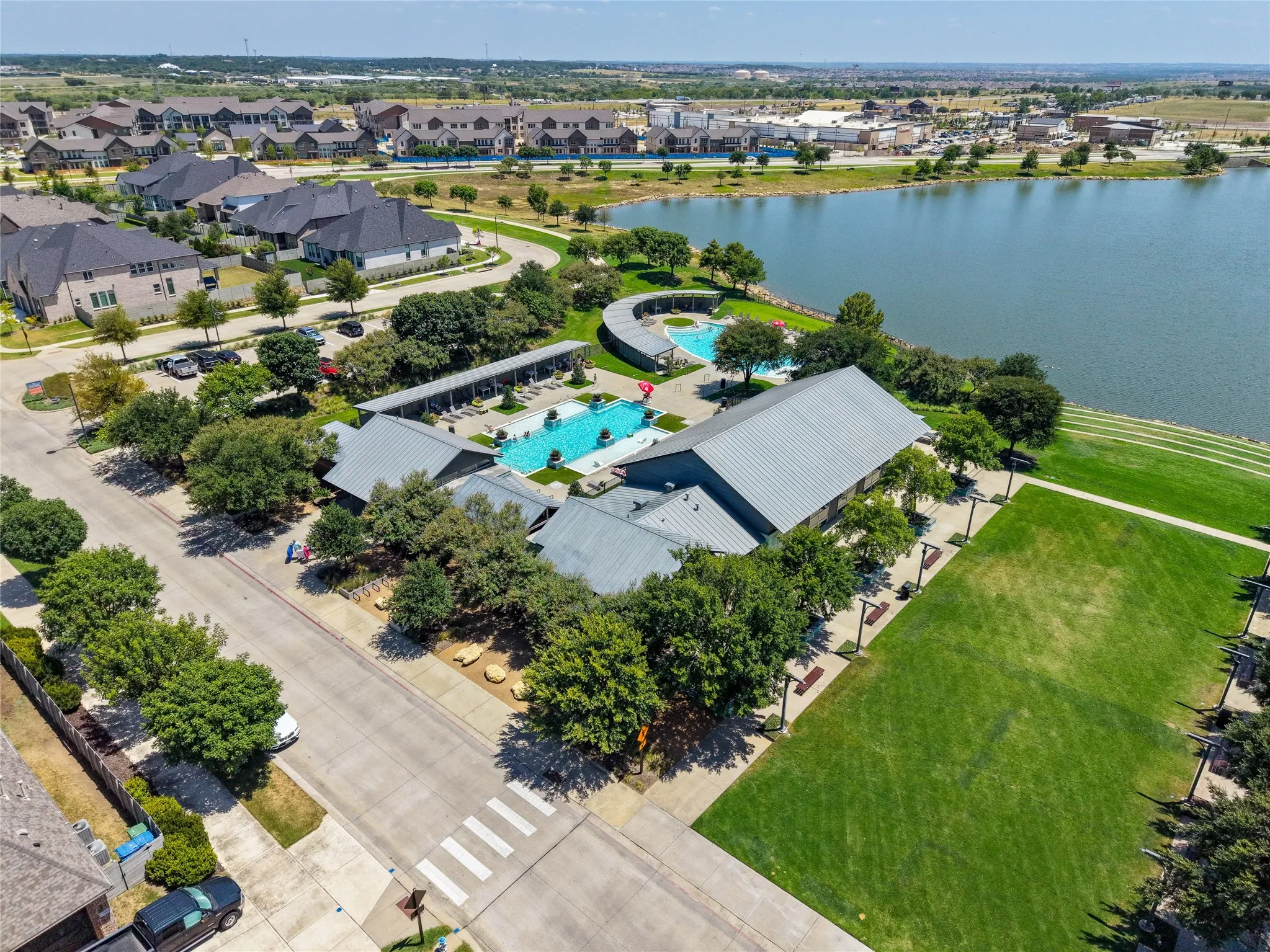 Townhouse For Rent in Denton County , 537 Parkside Drive, Argyle, Texas 76226, 3 Bedroom, 3 Bathroom, 2 Garage spaces, 1,702 Sqft, built in 2023, mls#21345199, Real Estate Agent in Argyle, Homes For Rent in Denton county, Homes For Rent in Argyle, Realtor in Argyle Texas, Real Estate Brokerage Independent Realty Texas, Luminita Cordes Realtor