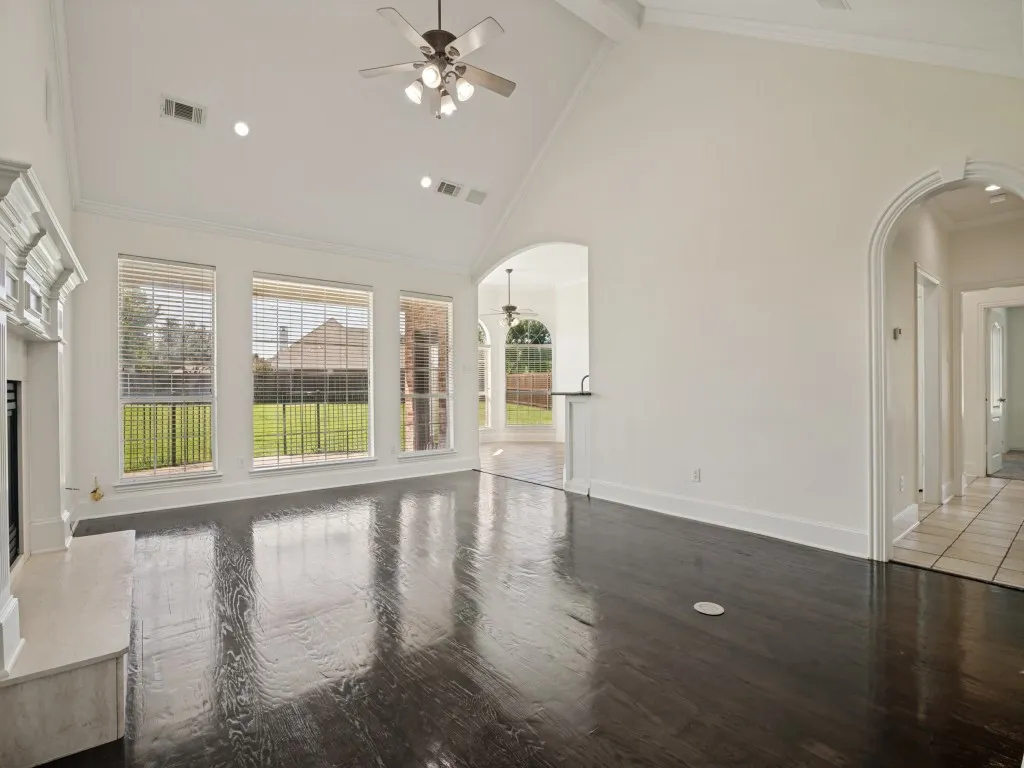 Single Family Residence For Sale in Kaufman County , 10074 Tipperary Trail, Forney, Texas 75126, 3 Bedroom, 3 Bathroom, 2 Garage spaces, 2,560 Sqft, built in 1999, mls#21346179, Real Estate Agent in Forney, Homes For Sale in Kaufman county, Homes For Sale in Forney, Realtor in Forney Texas, Real Estate Brokerage Independent Realty Texas, Luminita Cordes Realtor