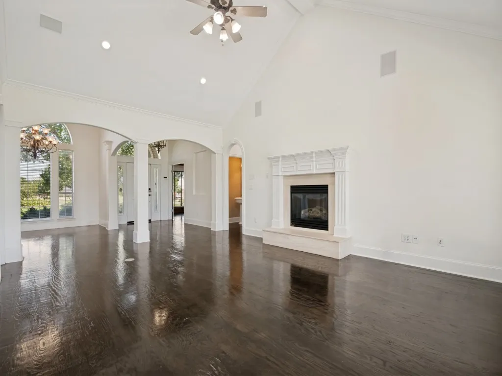 Single Family Residence For Sale in Kaufman County , 10074 Tipperary Trail, Forney, Texas 75126, 3 Bedroom, 3 Bathroom, 2 Garage spaces, 2,560 Sqft, built in 1999, mls#21346179, Real Estate Agent in Forney, Homes For Sale in Kaufman county, Homes For Sale in Forney, Realtor in Forney Texas, Real Estate Brokerage Independent Realty Texas, Luminita Cordes Realtor