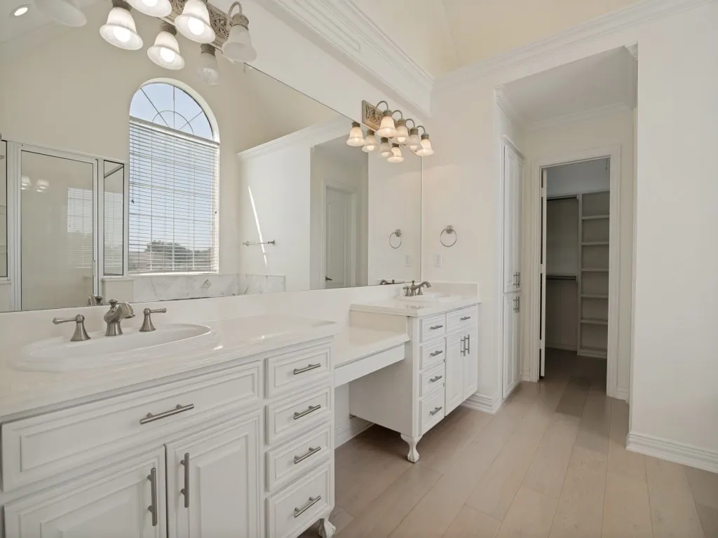 Single Family Residence For Sale in Kaufman County , 10074 Tipperary Trail, Forney, Texas 75126, 3 Bedroom, 3 Bathroom, 2 Garage spaces, 2,560 Sqft, built in 1999, mls#21346179, Real Estate Agent in Forney, Homes For Sale in Kaufman county, Homes For Sale in Forney, Realtor in Forney Texas, Real Estate Brokerage Independent Realty Texas, Luminita Cordes Realtor