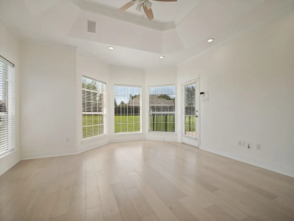 Single Family Residence For Sale in Kaufman County , 10074 Tipperary Trail, Forney, Texas 75126, 3 Bedroom, 3 Bathroom, 2 Garage spaces, 2,560 Sqft, built in 1999, mls#21346179, Real Estate Agent in Forney, Homes For Sale in Kaufman county, Homes For Sale in Forney, Realtor in Forney Texas, Real Estate Brokerage Independent Realty Texas, Luminita Cordes Realtor