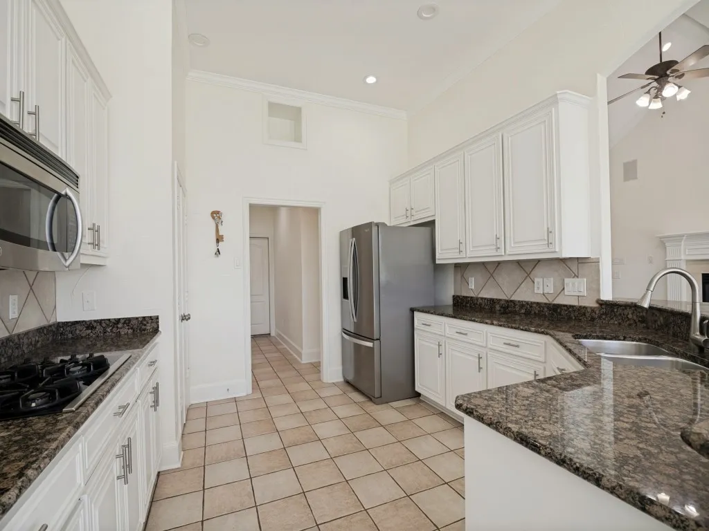 Single Family Residence For Sale in Kaufman County , 10074 Tipperary Trail, Forney, Texas 75126, 3 Bedroom, 3 Bathroom, 2 Garage spaces, 2,560 Sqft, built in 1999, mls#21346179, Real Estate Agent in Forney, Homes For Sale in Kaufman county, Homes For Sale in Forney, Realtor in Forney Texas, Real Estate Brokerage Independent Realty Texas, Luminita Cordes Realtor