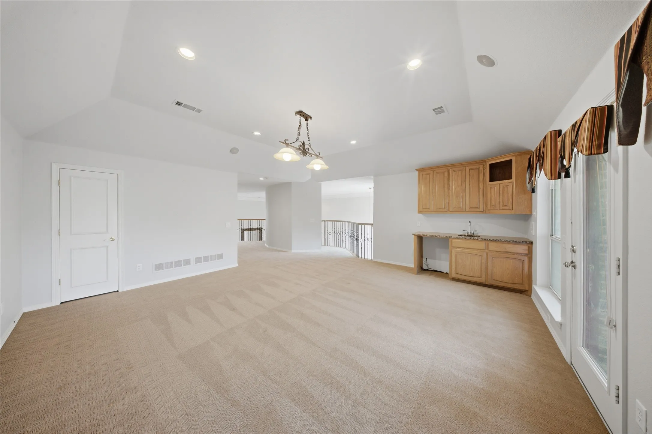Single Family Residence For Sale in Denton County , 5021 Rangewood Drive, Flower Mound, Texas 75028, 4 Bedroom, 5 Bathroom, 4 Garage spaces, 4,549 Sqft, built in 2001, mls#21344967, Real Estate Agent in Flower Mound, Homes For Sale in Denton county, Homes For Sale in Flower Mound, Realtor in Flower Mound Texas, Real Estate Brokerage Independent Realty Texas, Luminita Cordes Realtor