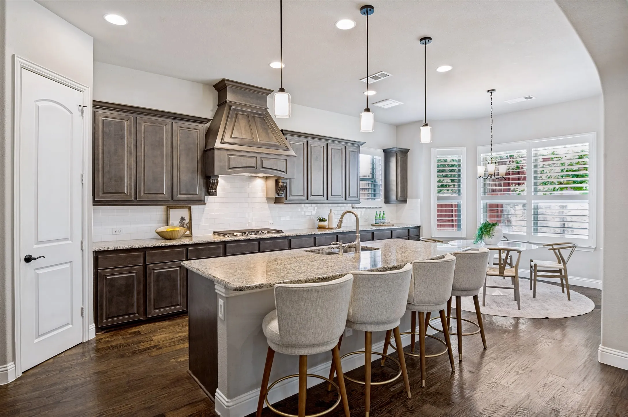 Single Family Residence For Sale in Collin County , 7208 Los Padres Place, Mc Kinney, Texas 75070, 4 Bedroom, 5 Bathroom, 3 Garage spaces, 3,842 Sqft, built in 2017, mls#21346373, Real Estate Agent in Mc Kinney, Homes For Sale in Collin county, Homes For Sale in Mc Kinney, Realtor in Mc Kinney Texas, Real Estate Brokerage Independent Realty Texas, Luminita Cordes Realtor