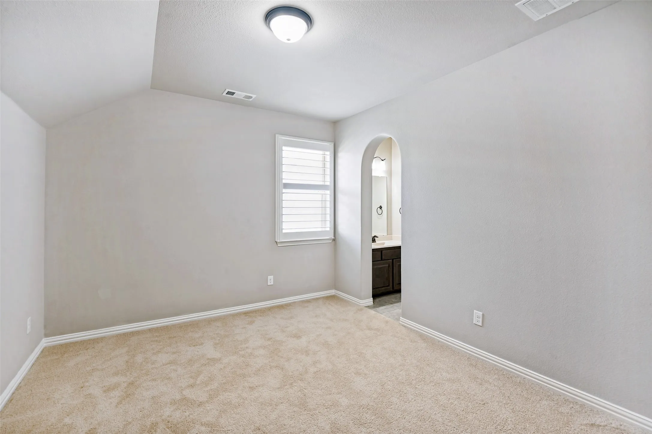 Single Family Residence For Sale in Collin County , 7208 Los Padres Place, Mc Kinney, Texas 75070, 4 Bedroom, 5 Bathroom, 3 Garage spaces, 3,842 Sqft, built in 2017, mls#21346373, Real Estate Agent in Mc Kinney, Homes For Sale in Collin county, Homes For Sale in Mc Kinney, Realtor in Mc Kinney Texas, Real Estate Brokerage Independent Realty Texas, Luminita Cordes Realtor