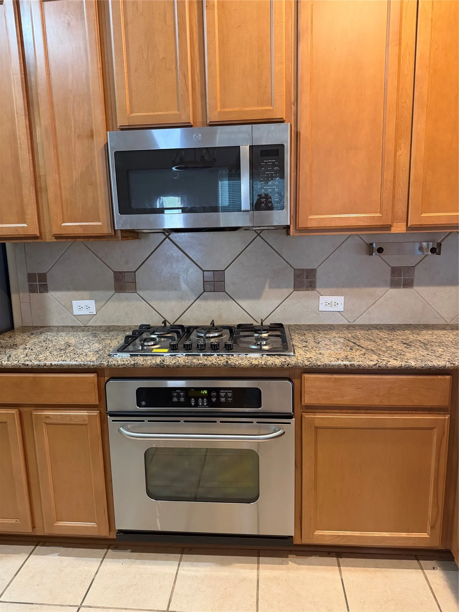 Single Family Residence For Rent in Collin County , 11490 La Grange Drive, Frisco, Texas 75035, 4 Bedroom, 3 Bathroom, 2 Garage spaces, 2,738 Sqft, built in 2007, mls#21346474, Real Estate Agent in Frisco, Homes For Rent in Collin county, Homes For Rent in Frisco, Realtor in Frisco Texas, Real Estate Brokerage Independent Realty Texas, Luminita Cordes Realtor