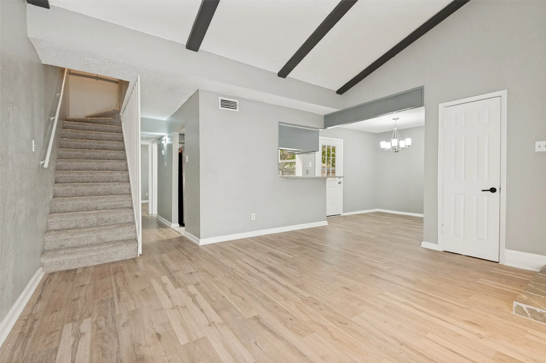 Townhouse For Sale in Dallas County , 2640 Santiago Circle, Grand Prairie, Texas 75052, 3 Bedroom, 2 Bathroom, Garage spaces, 1,210 Sqft, built in 1973, mls#21341692, Real Estate Agent in Grand Prairie, Homes For Sale in Dallas county, Homes For Sale in Grand Prairie, Realtor in Grand Prairie Texas, Real Estate Brokerage Independent Realty Texas, Luminita Cordes Realtor
