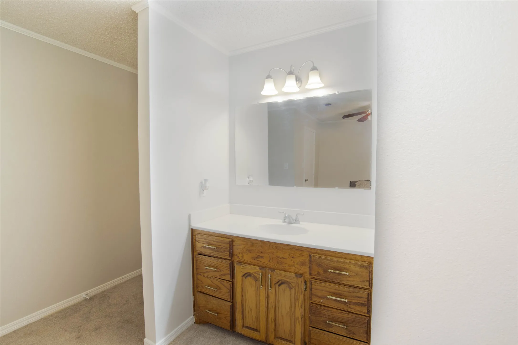 Single Family Residence For Sale in Dallas County , 3641 Green Hollow Drive, Grand Prairie, Texas 75052, 3 Bedroom, 3 Bathroom, 2 Garage spaces, 2,417 Sqft, built in 1986, mls#21346476, Real Estate Agent in Grand Prairie, Homes For Sale in Dallas county, Homes For Sale in Grand Prairie, Realtor in Grand Prairie Texas, Real Estate Brokerage Independent Realty Texas, Luminita Cordes Realtor