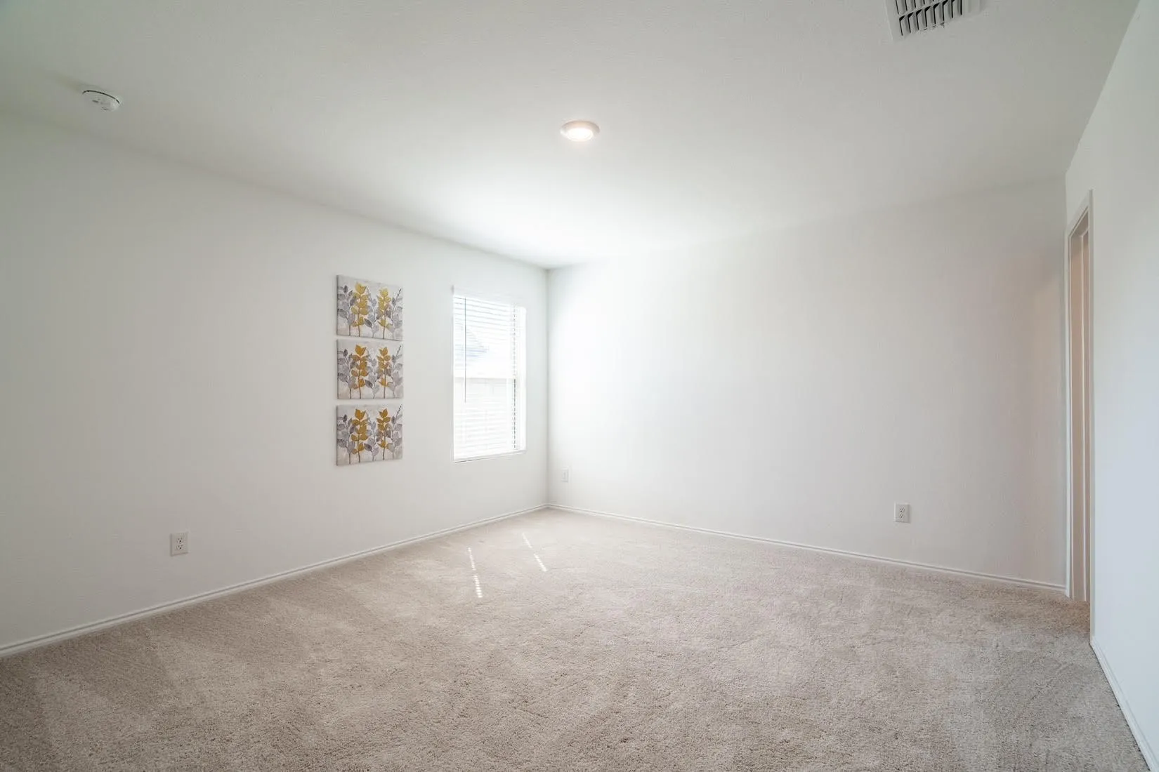 Single Family Residence For Rent in Denton County , 3124 Harper, Little Elm, Texas 75068, 3 Bedroom, 2 Bathroom, 2 Garage spaces, 1,461 Sqft, built in 2022, mls#21321561, Real Estate Agent in Little Elm, Homes For Rent in Denton county, Homes For Rent in Little Elm, Realtor in Little Elm Texas, Real Estate Brokerage Independent Realty Texas, Luminita Cordes Realtor